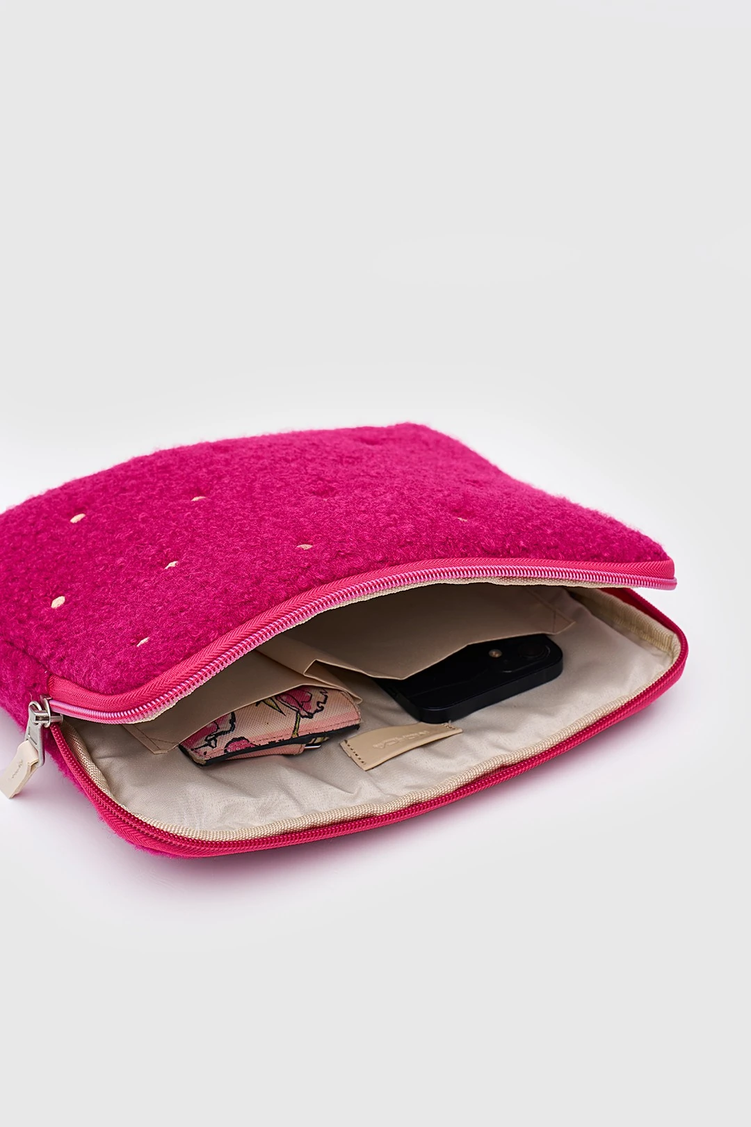 Puantiyeli Tablet Kılıfı 10” & 11” İnç Uyumlu - Fuşya