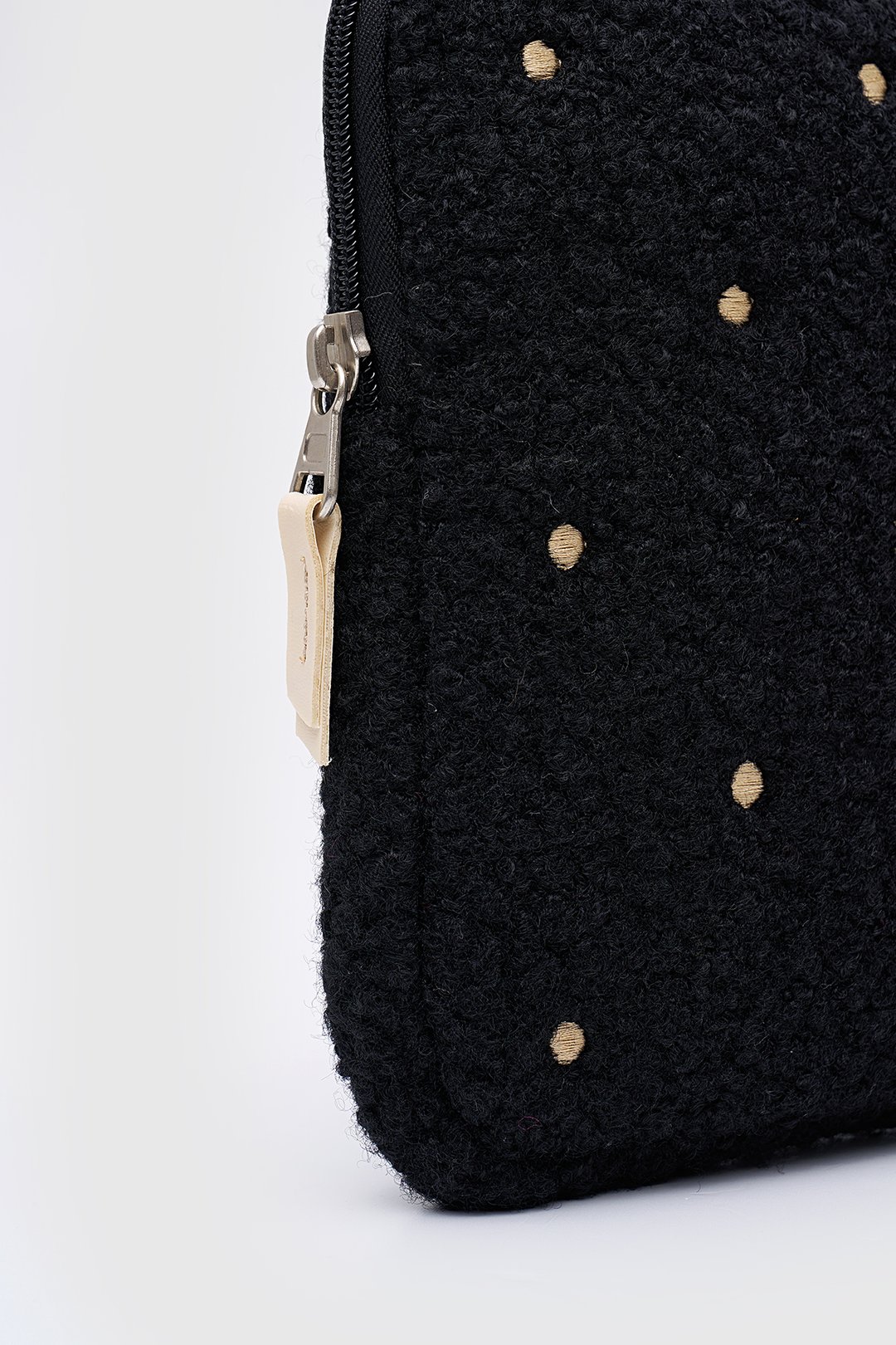 Puantiyeli Tablet Kılıfı 10” & 11” İnç Uyumlu - Siyah