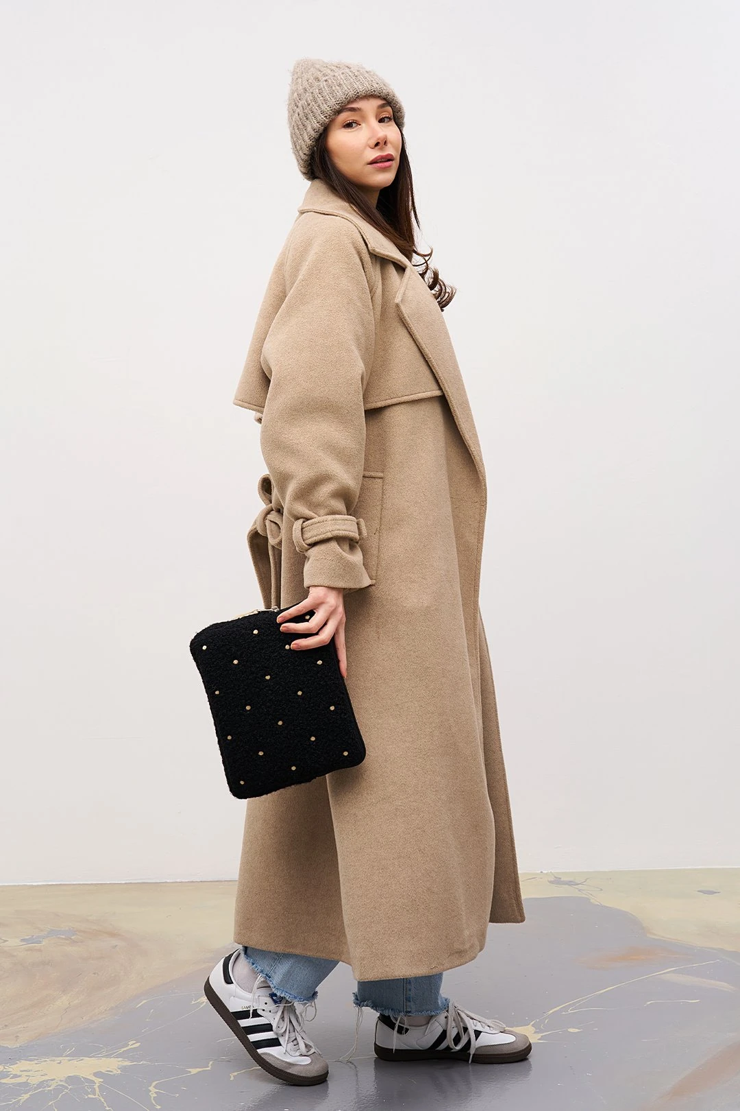 Puantiyeli Tablet Kılıfı 10” & 11” İnç Uyumlu - Siyah