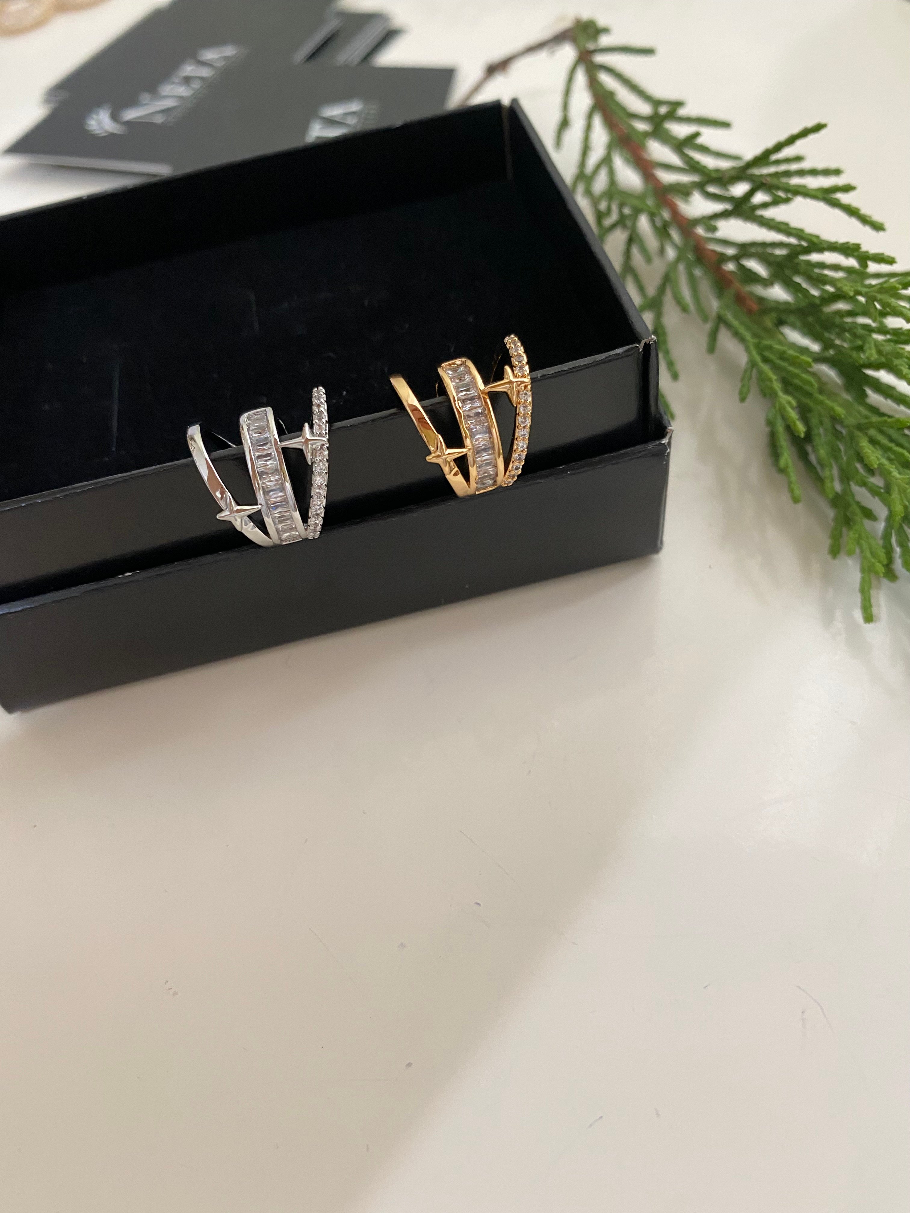 Özel Seri Taşlı 3 Şeritli Earcuff