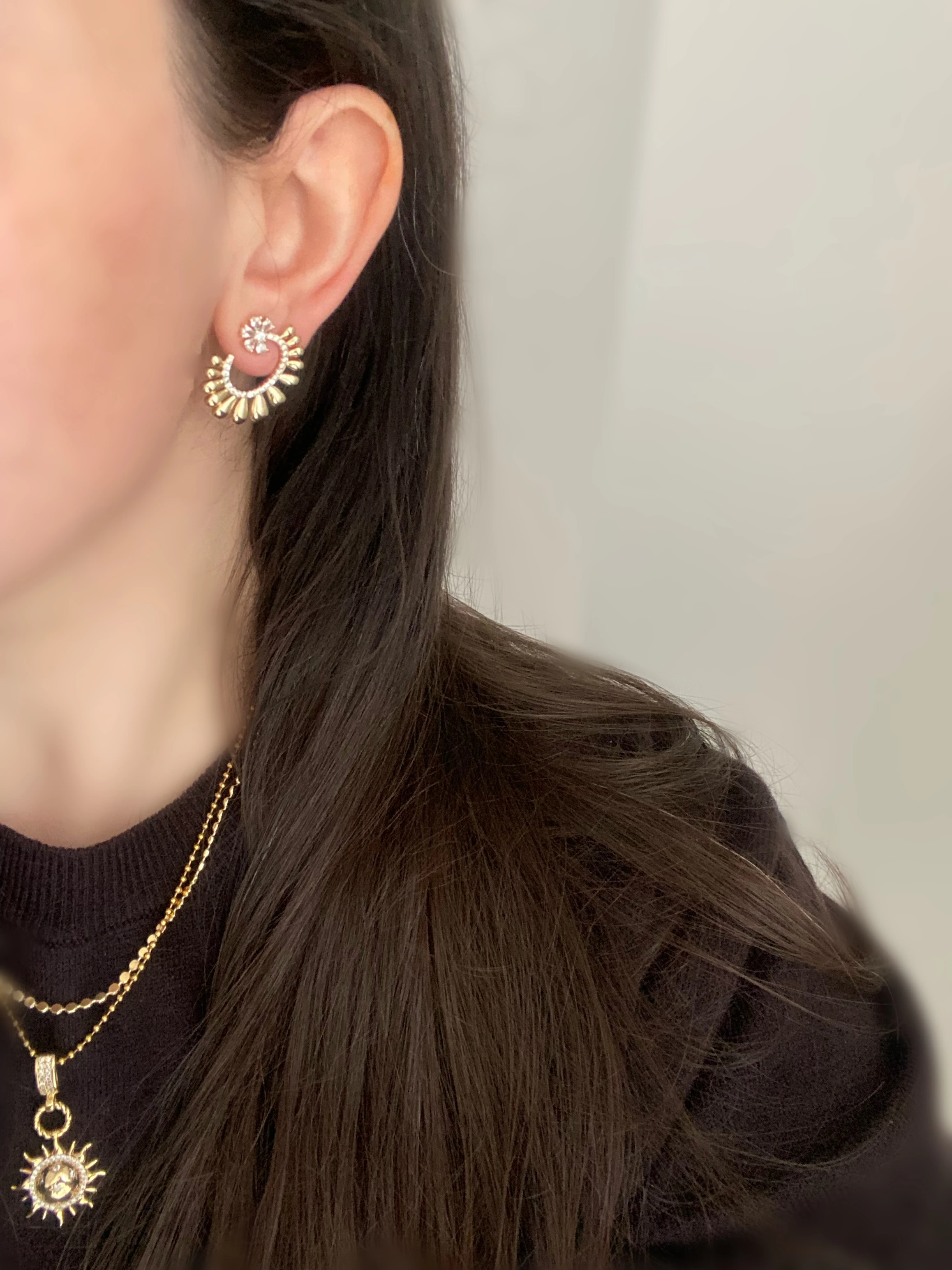 Taşlı Çiçek Küpe