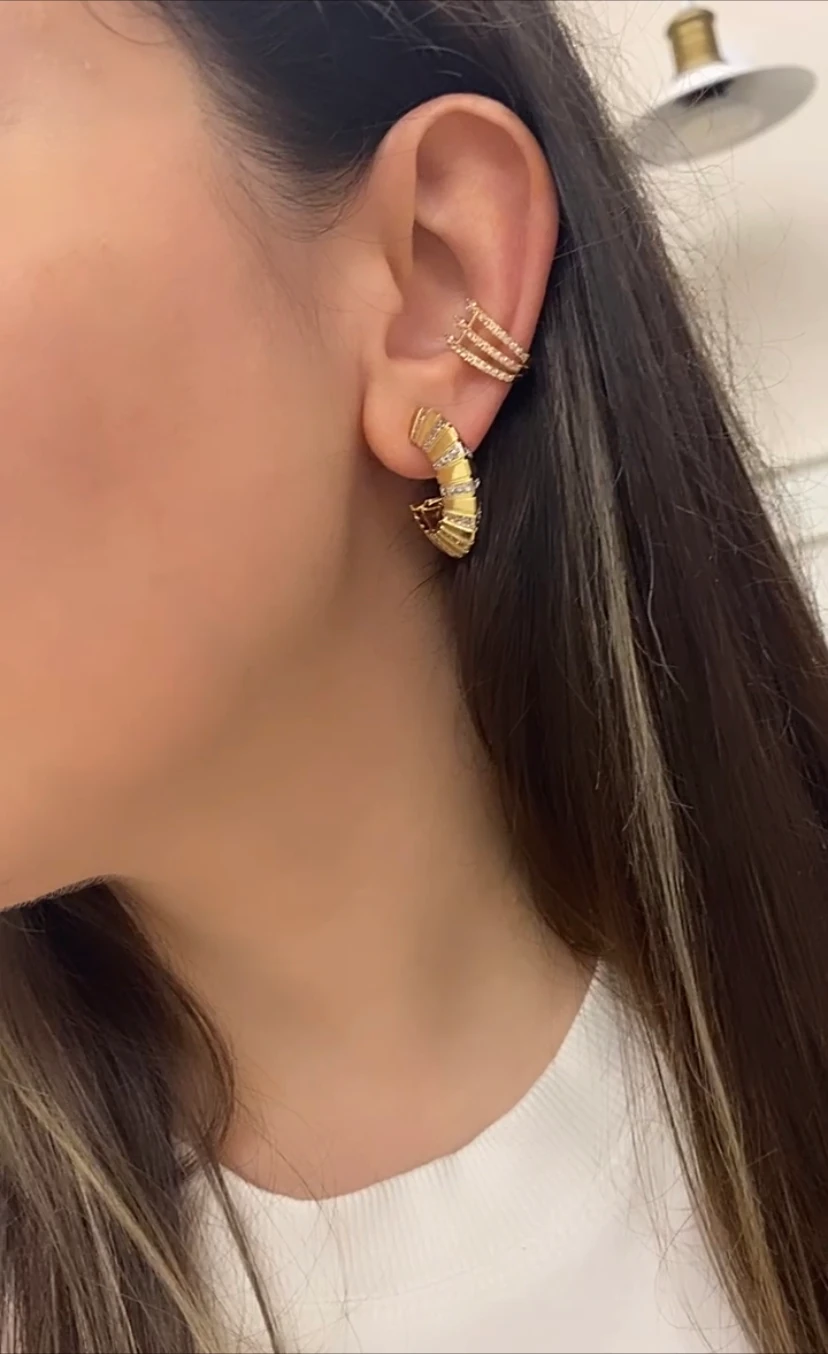 Özel Seri Zirkon Taşlı Yan Şerit Küpe