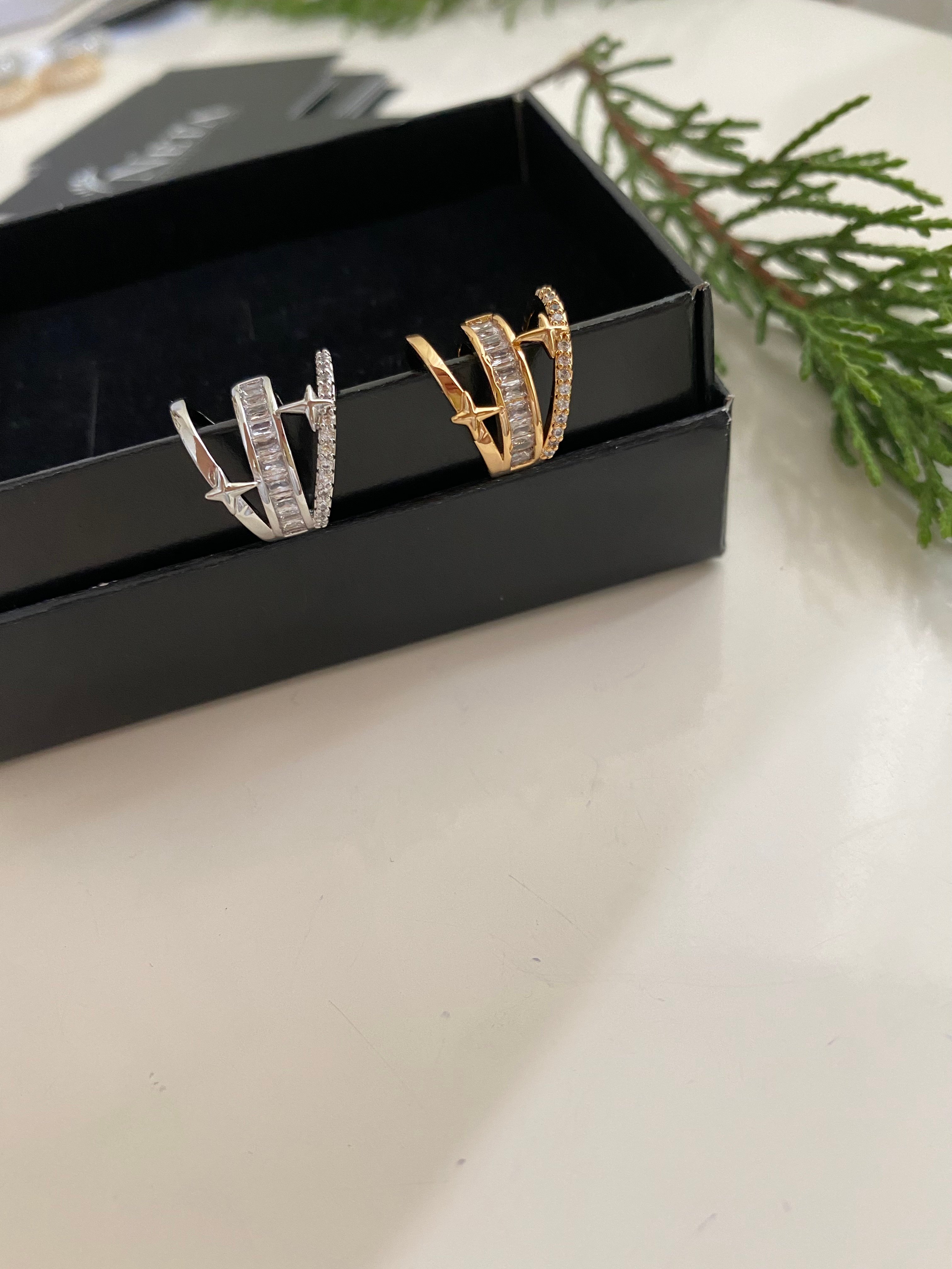 Özel Seri Taşlı 3 Şeritli Earcuff