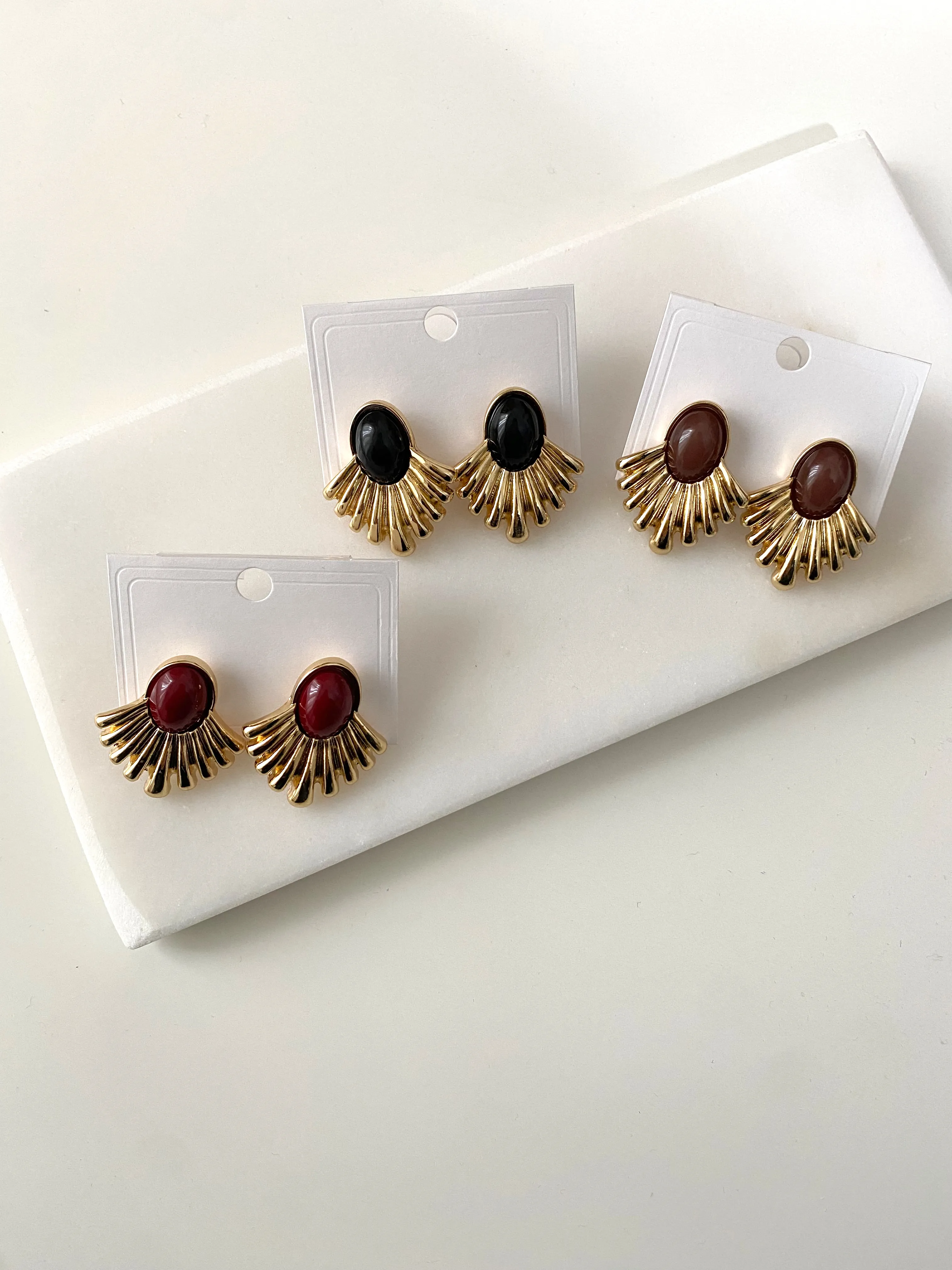 Renk Detay Gold Küpe