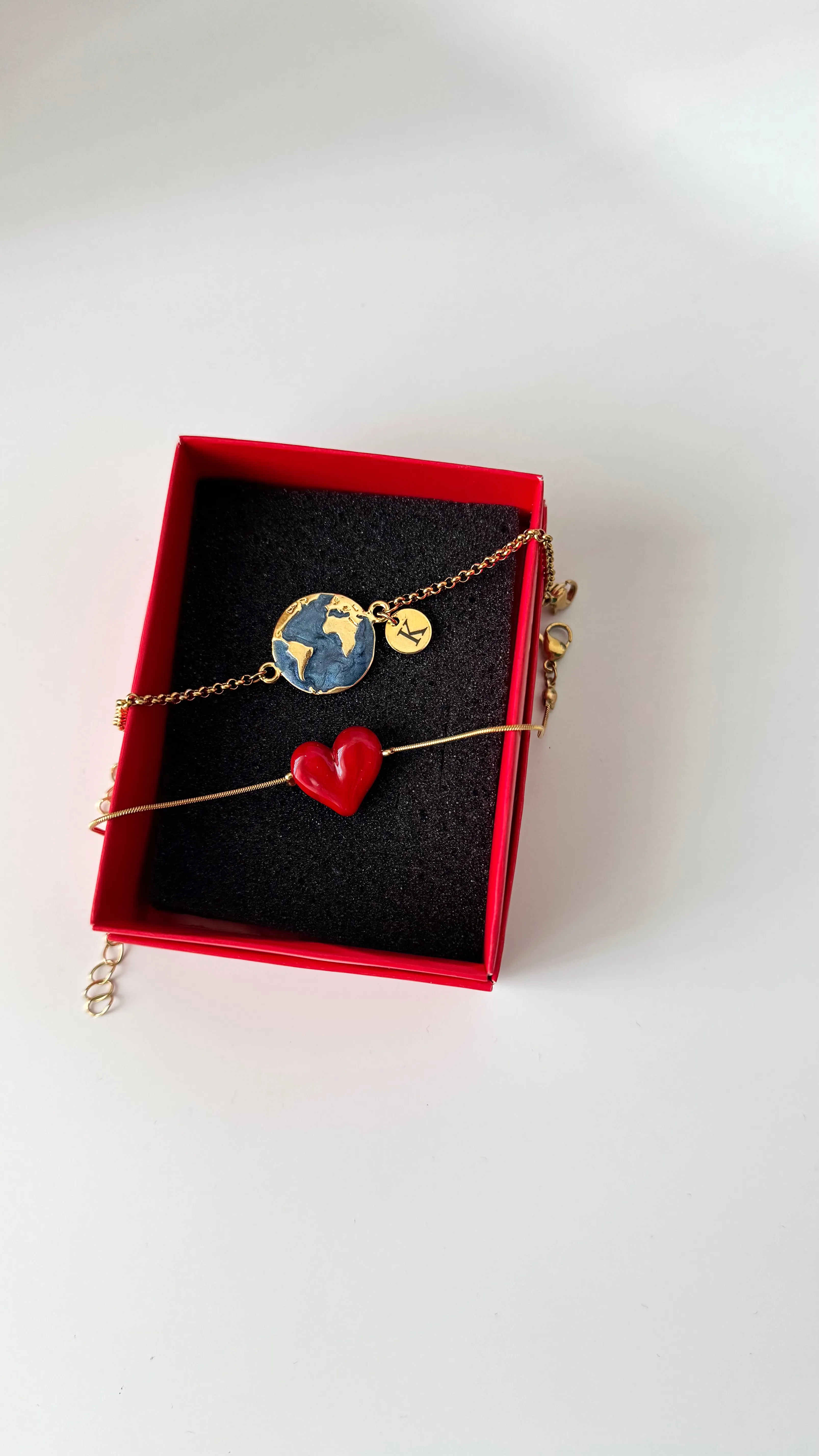 Çelik Zincirli Dünya Kalp Bileklik Seti