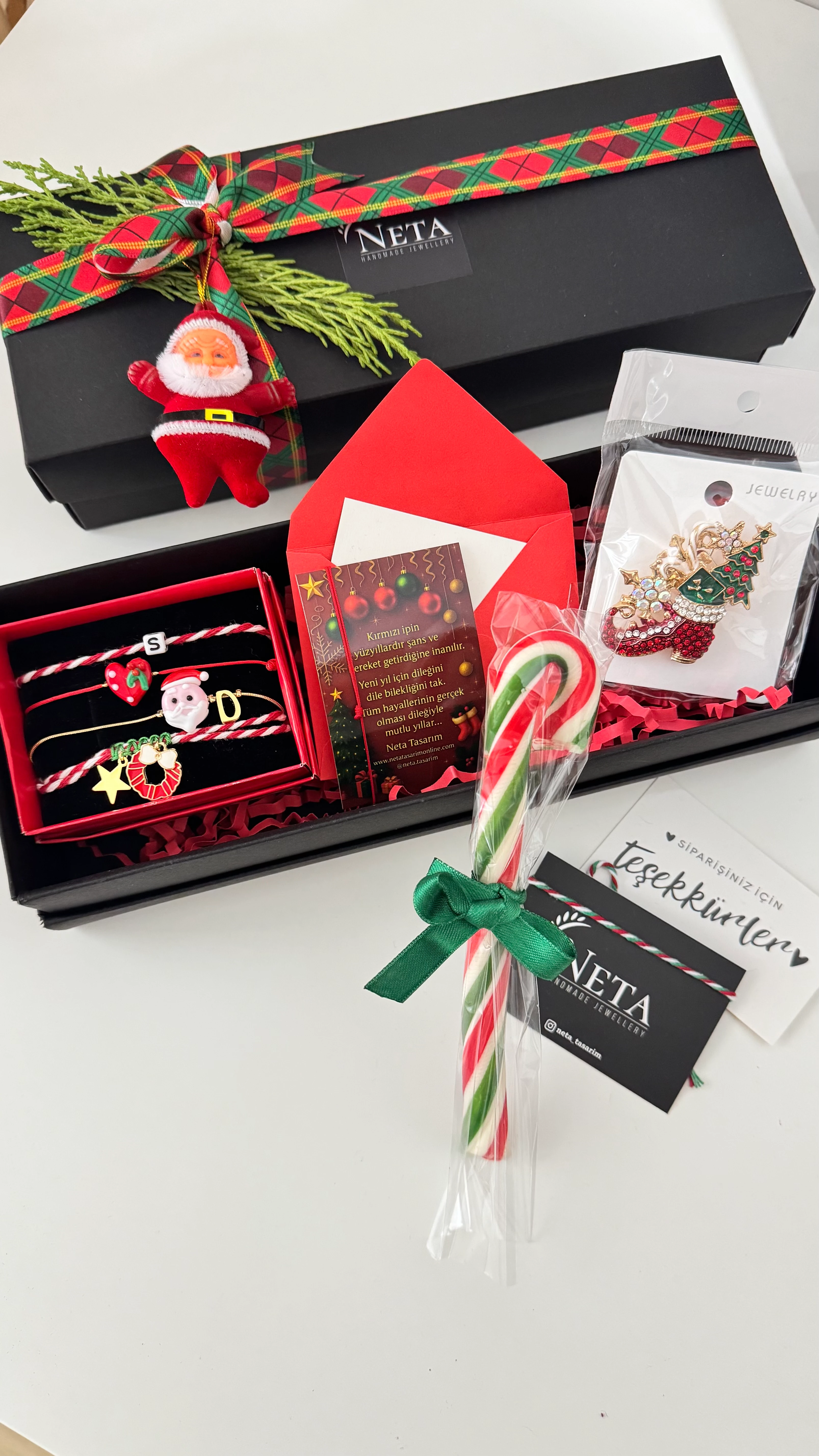 Yeni Yıl Bileklik Setli Hediye Kutusu
