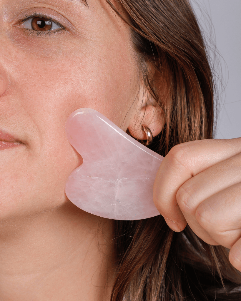 Pembe Kuvars Roller & Gua Sha 3'lü Set