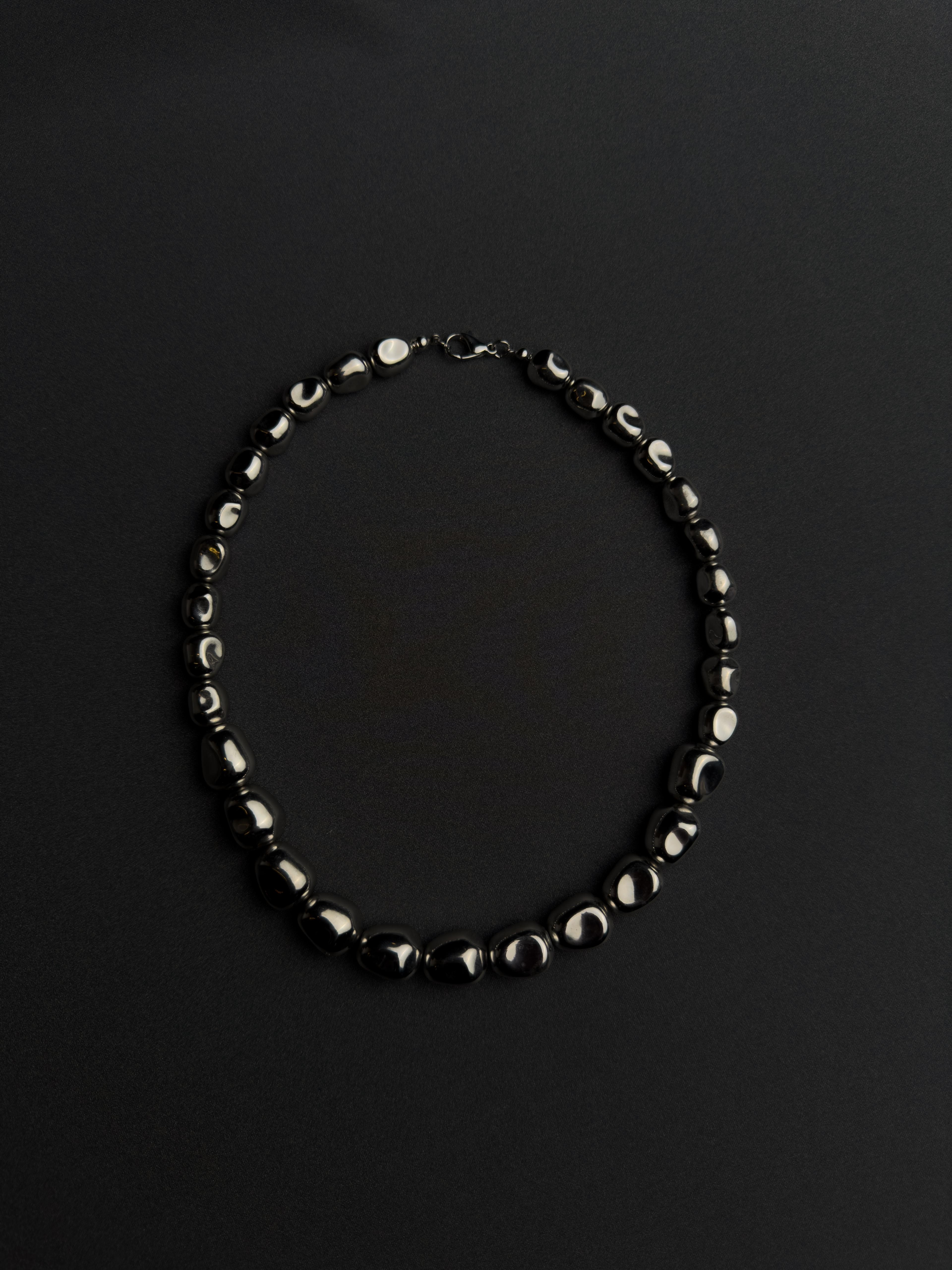 Hole Stell Bead Necklace