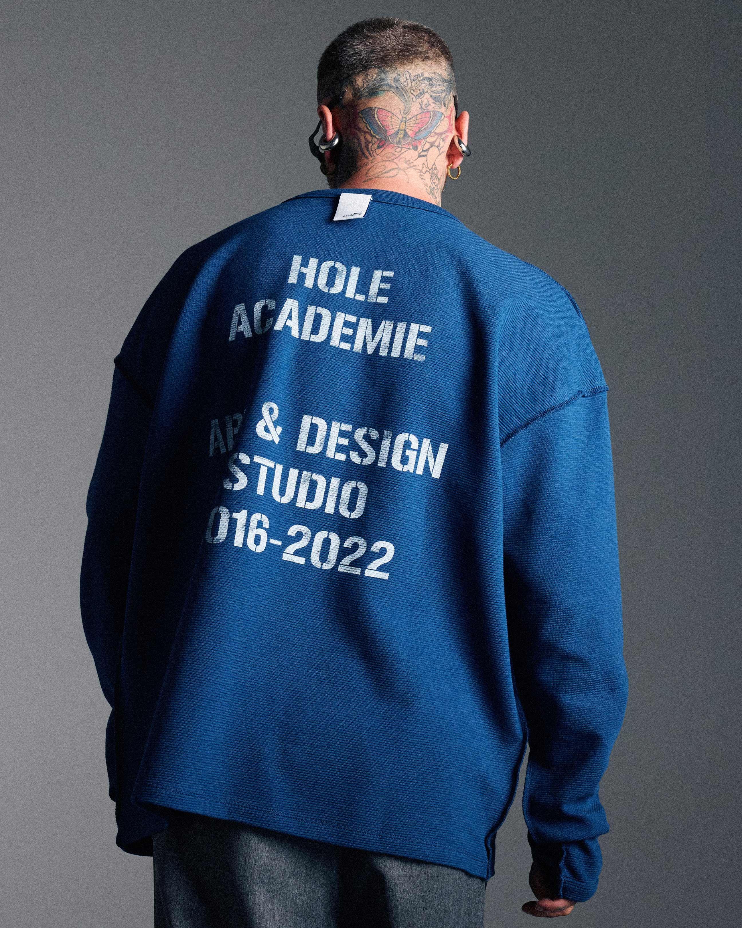 Hole Ters Dikiş Baskı Detay Sweatshirt