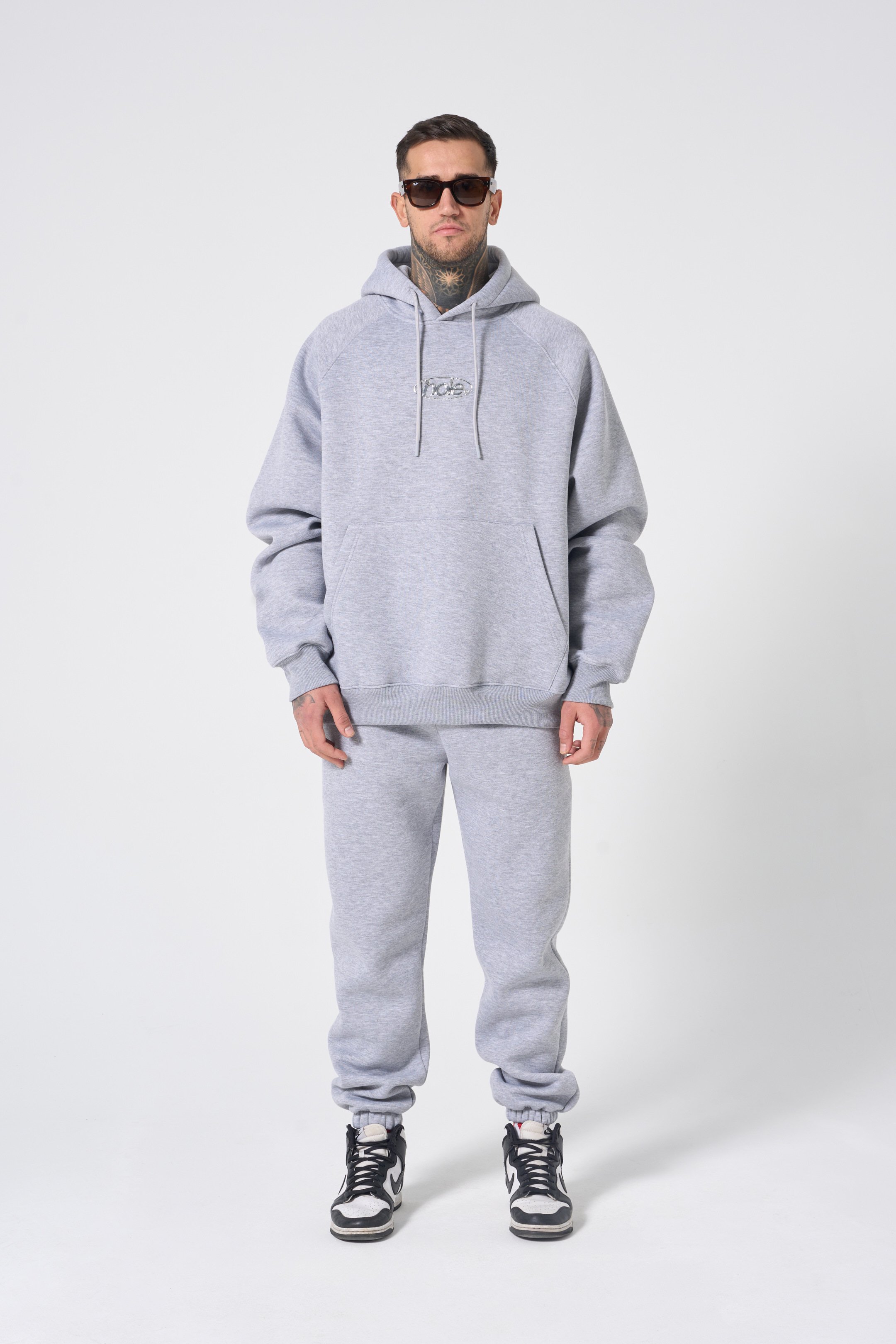 Hole Sweatpants w/ nickel print - GREY