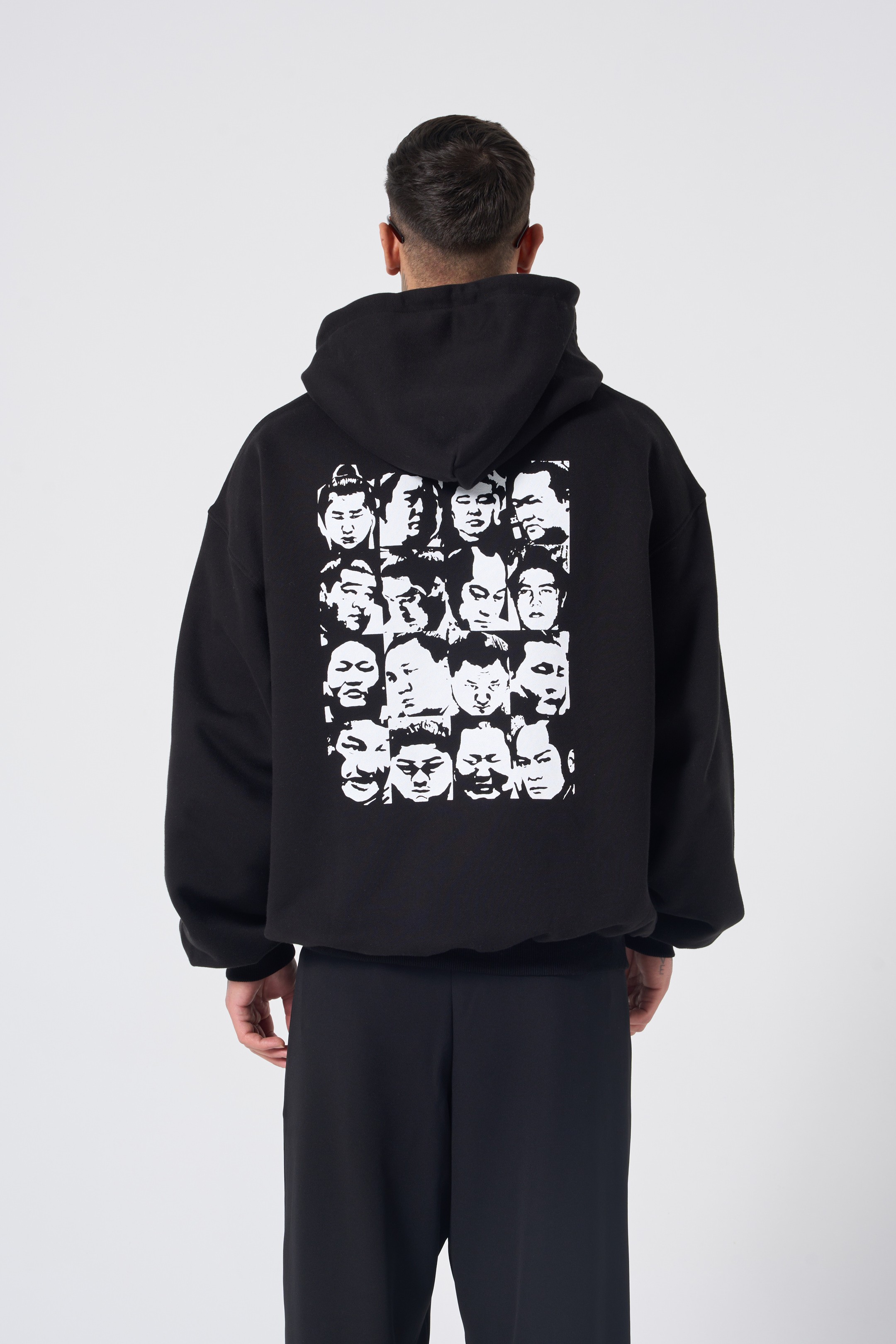 Hole Hoodie w/ polaroid print - BLACK