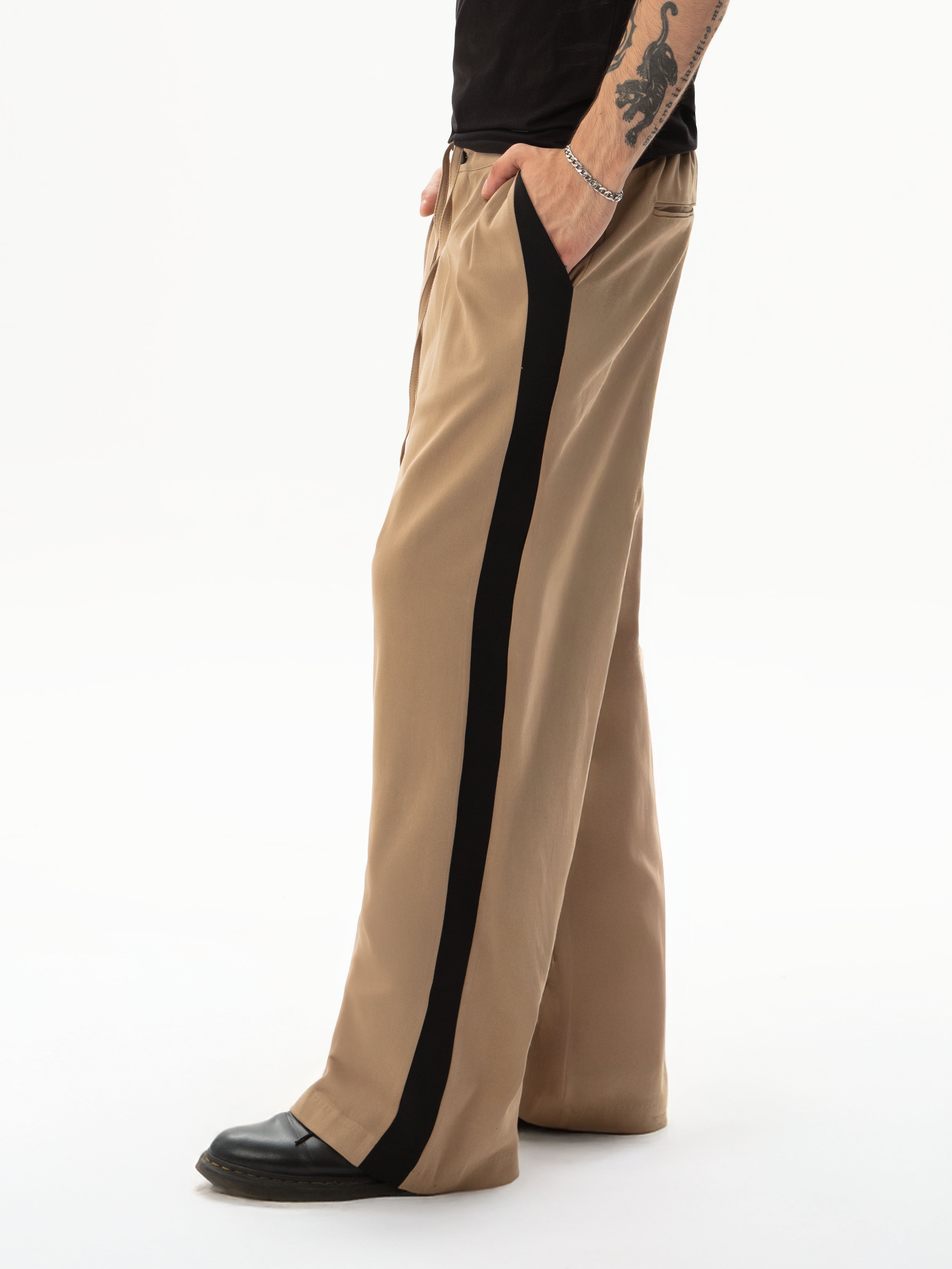 Hole Loose Cut Pants 