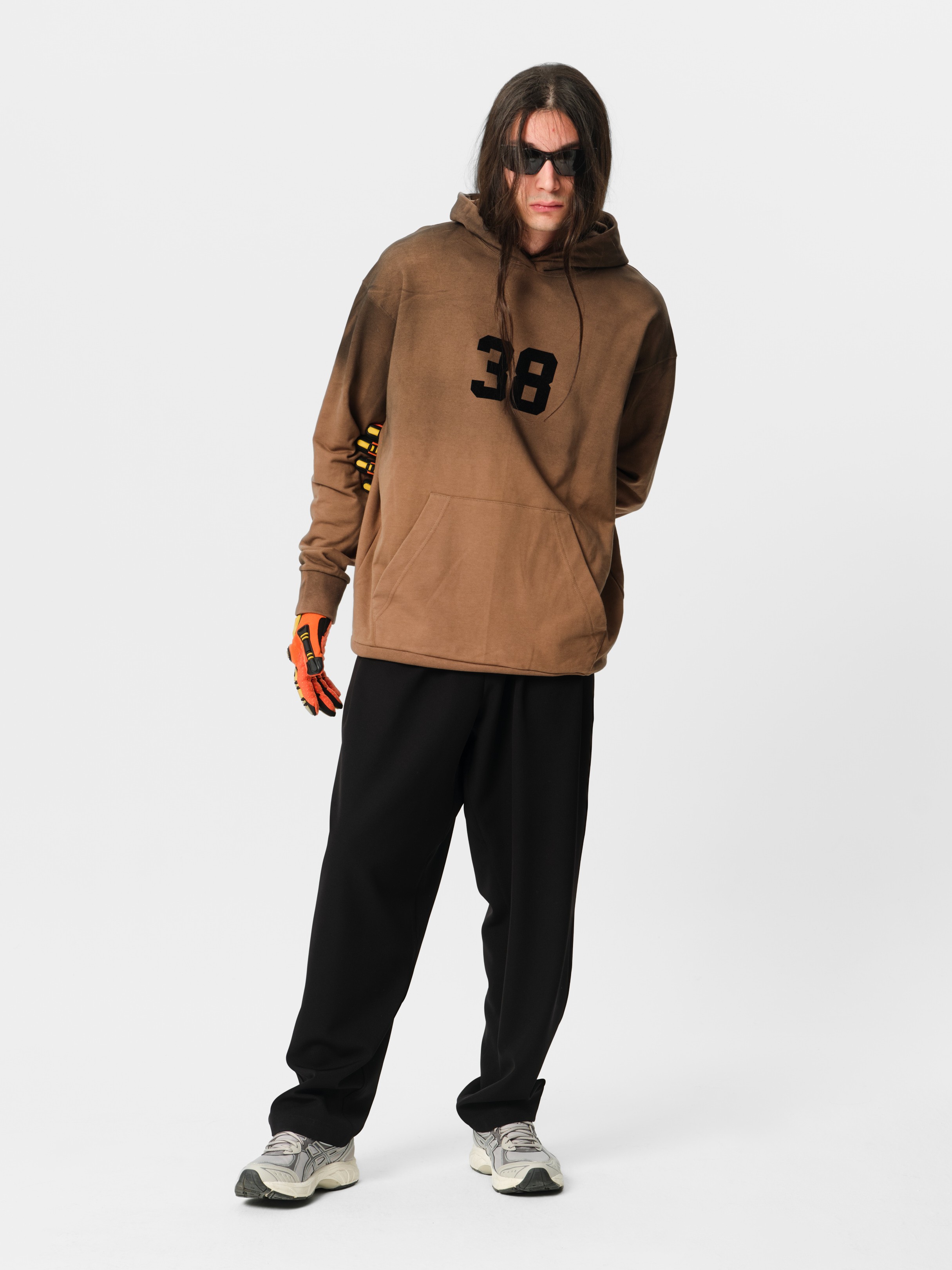 Hole 38 Nakış Detay Püskürtme Hoodie