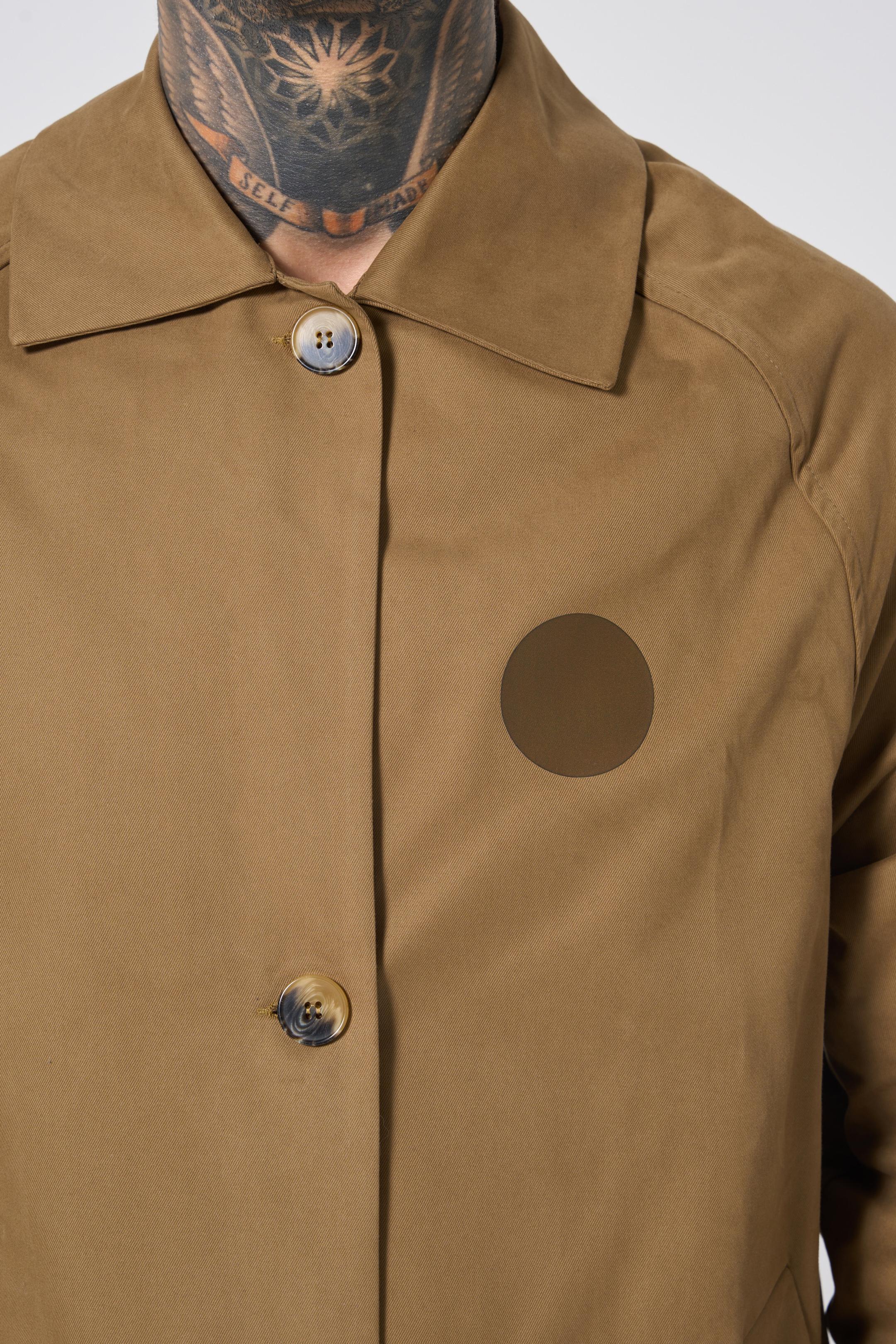 Hole Buttoned Up Trenchcoat w/piping detail