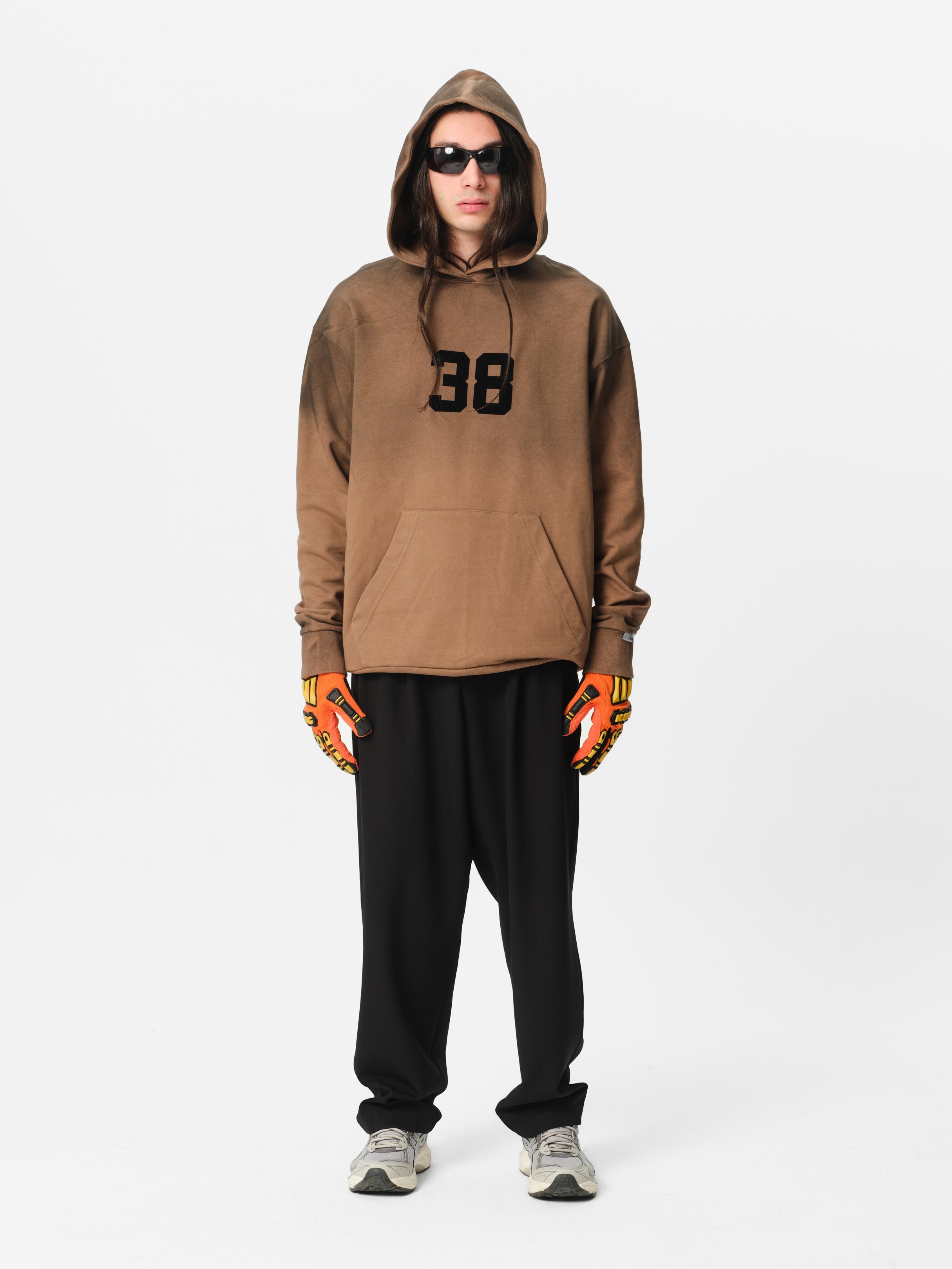 Hole 38 Nakış Detay Püskürtme Hoodie