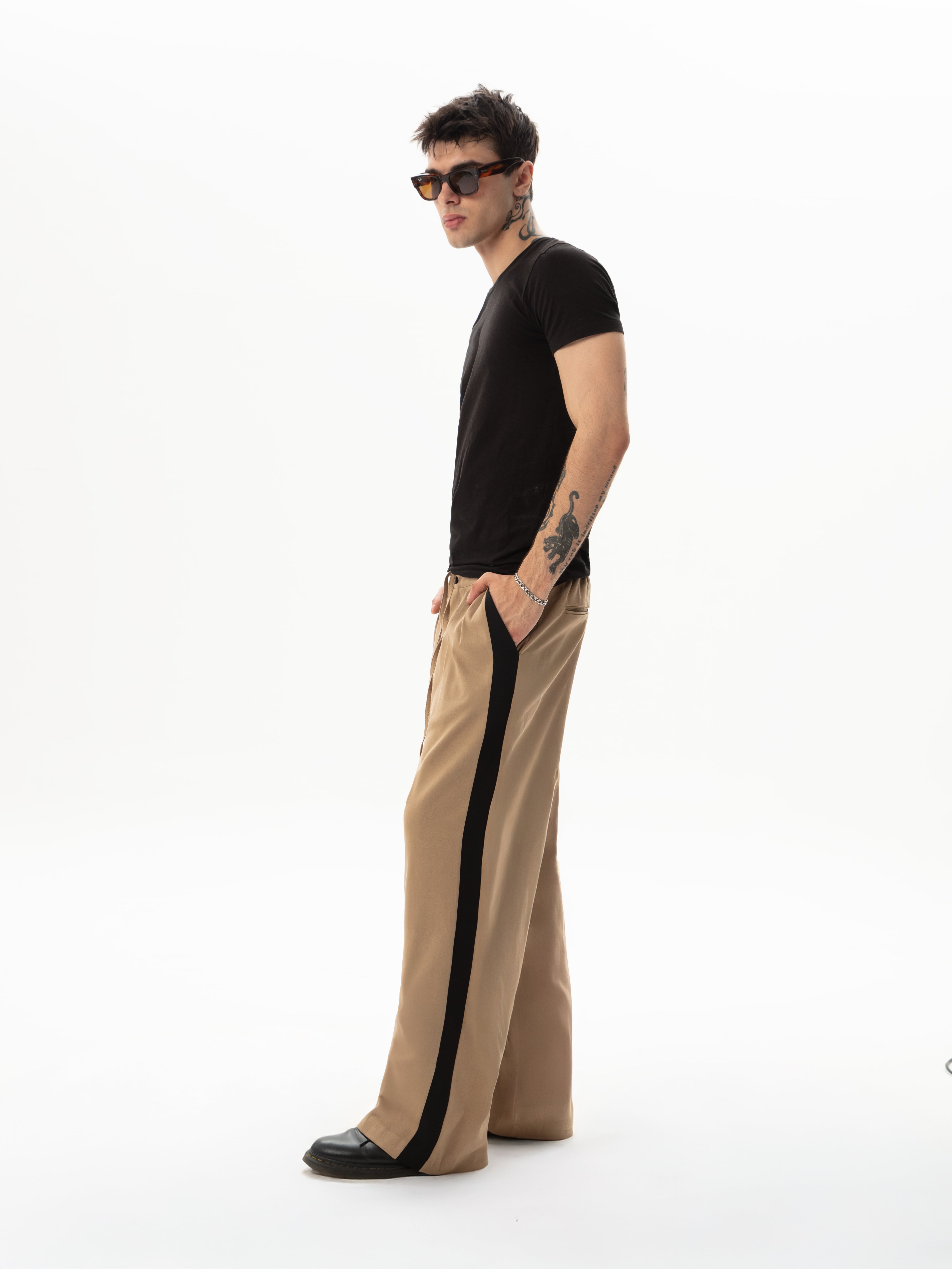 Hole Loose Cut Pants 