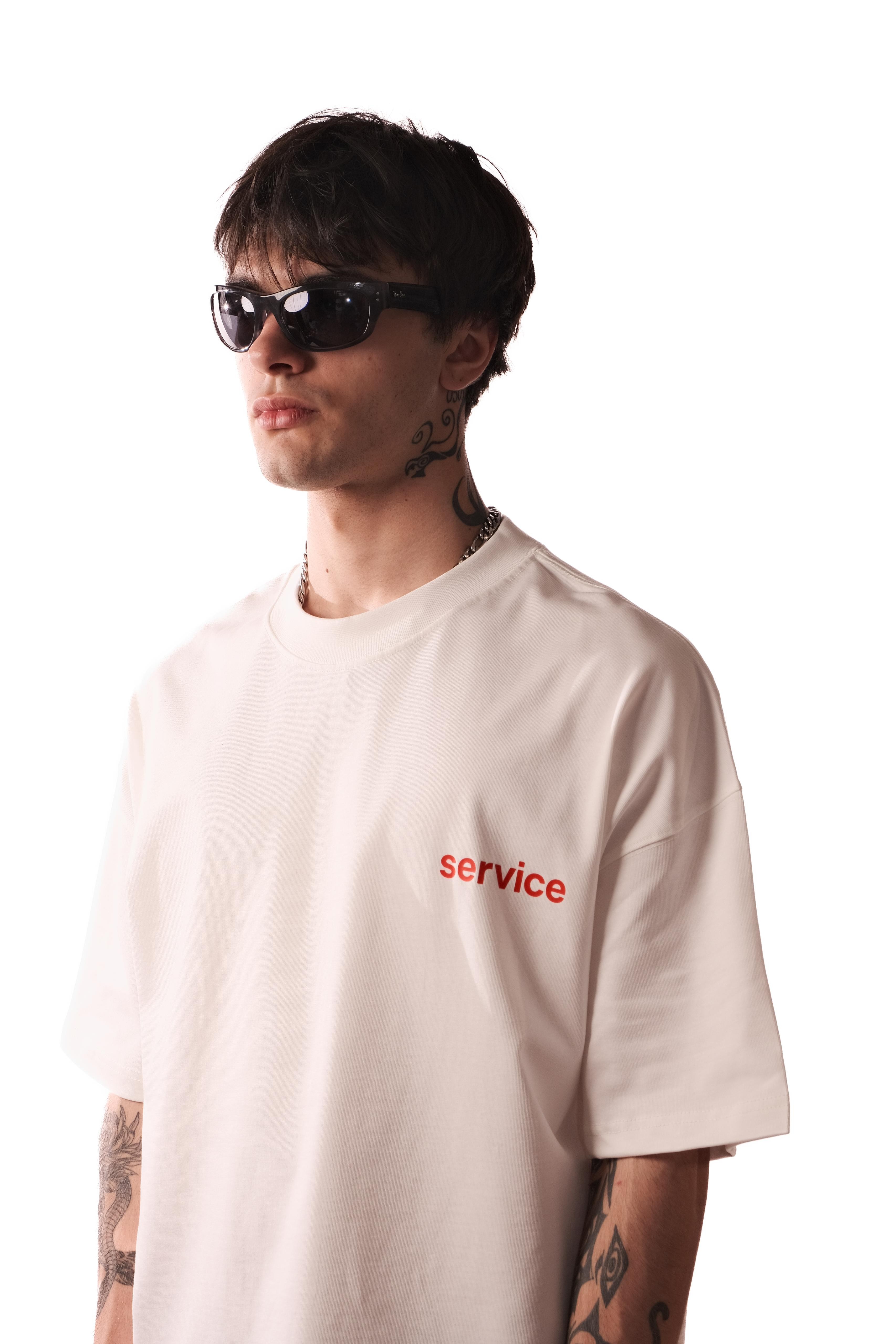 Hole Oversize T-shirt w/ graffiti print