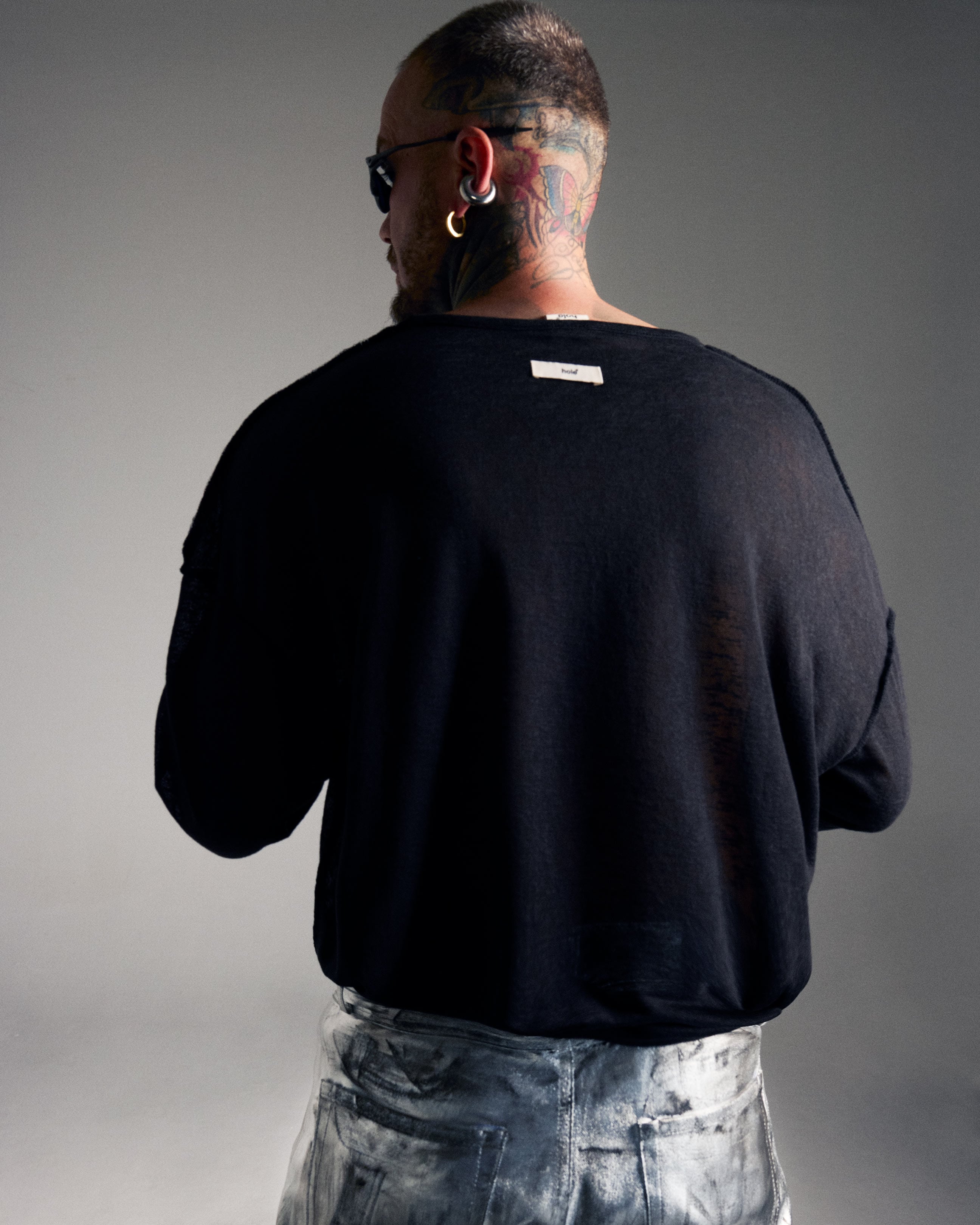 Hole Sweatshirt w/embroided logo