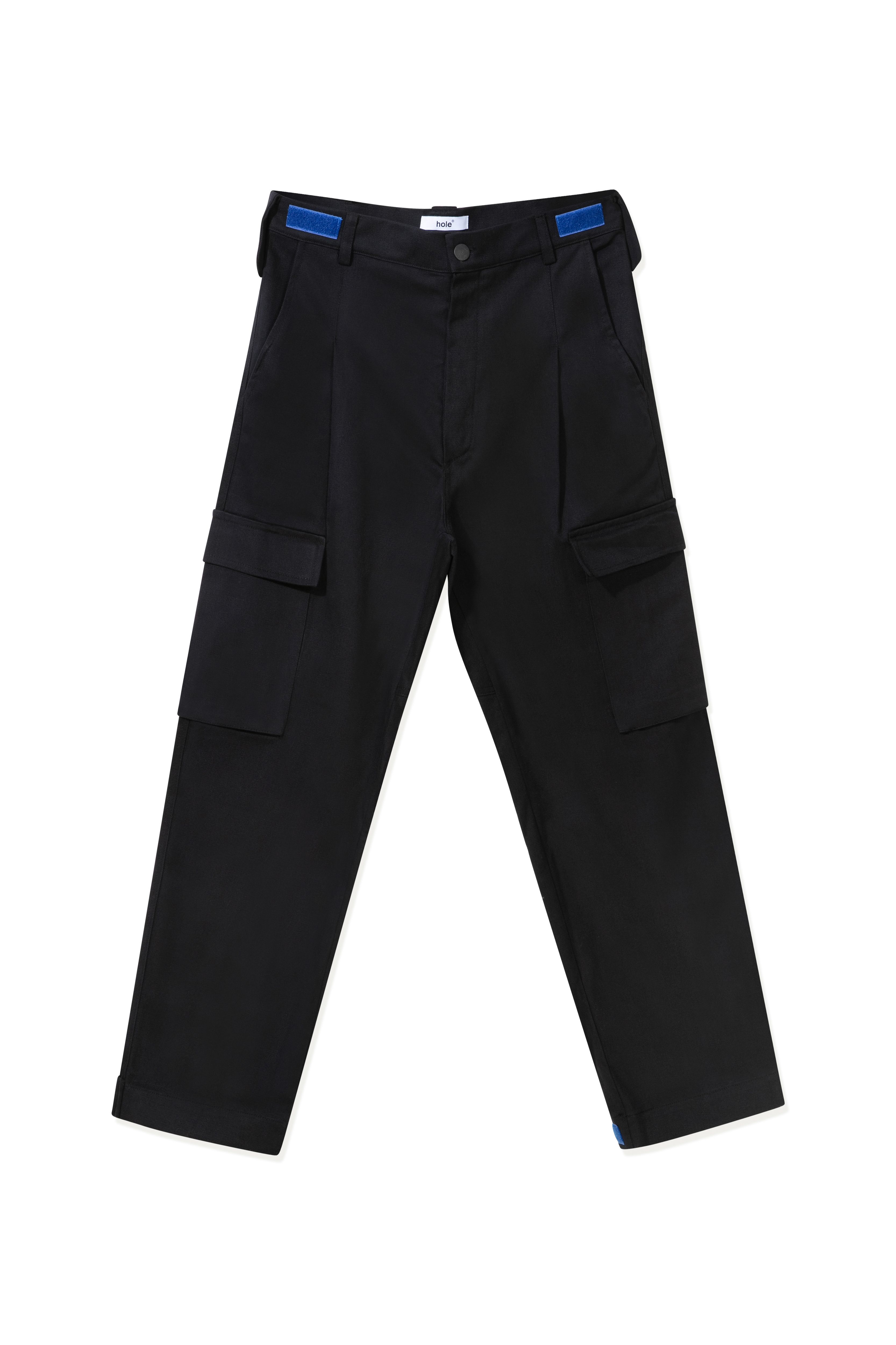 Hole Oversize Pants w/pocket details