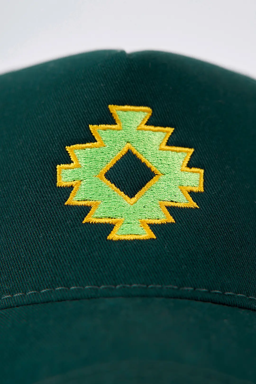 Star / Dark Green