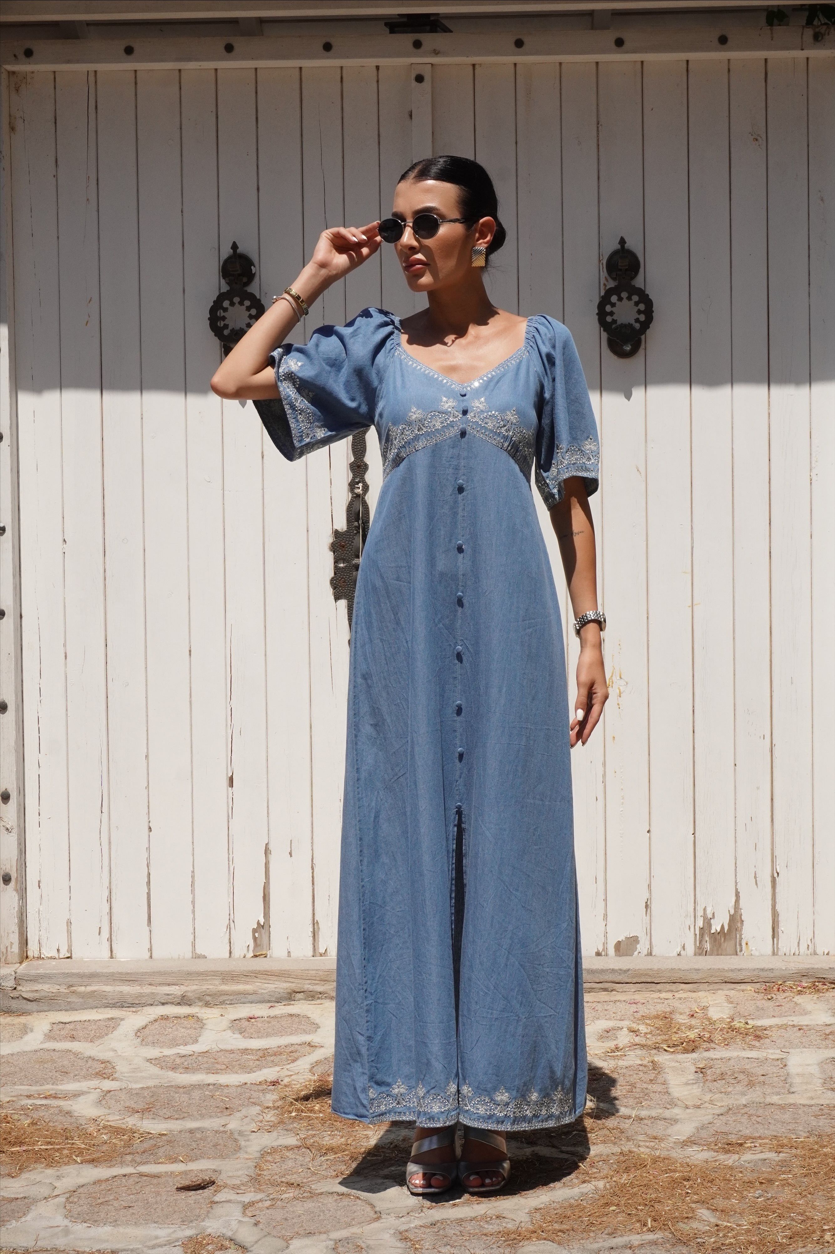 Premium Pull Boncuk Nakış Detaylı İnce Maxi Denim Elbise 
