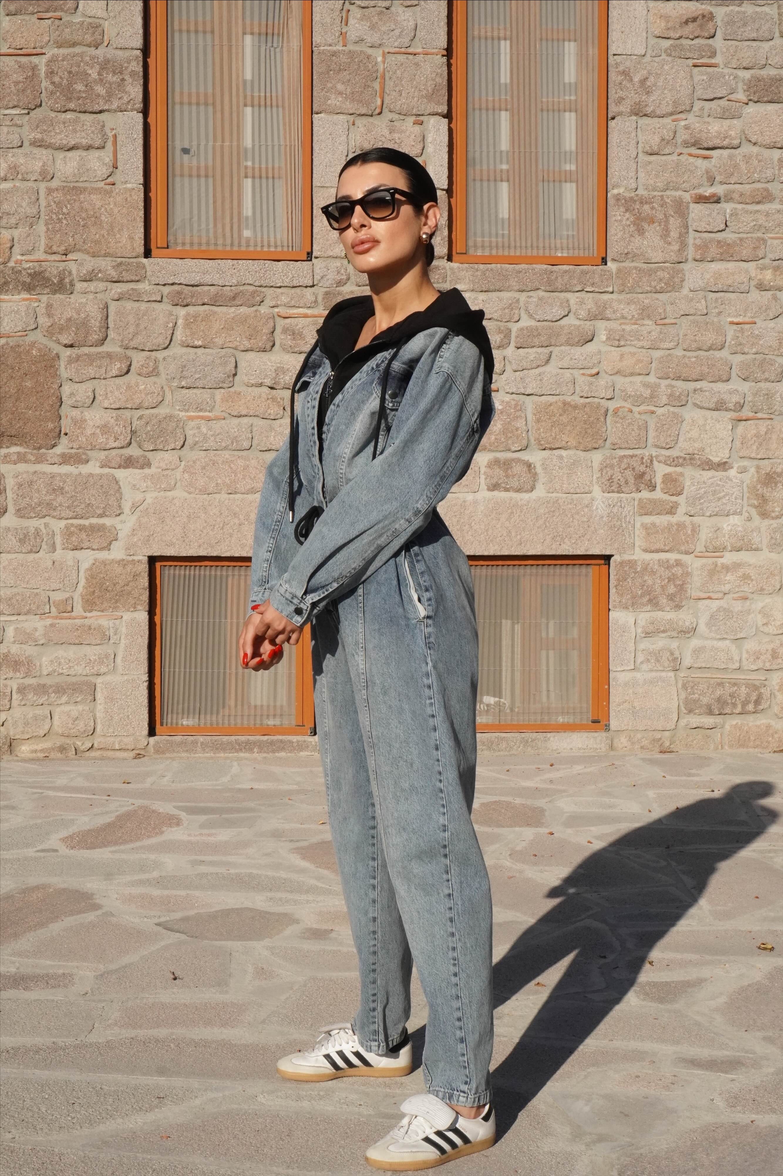 Kapüşon Detaylı Belden Büzgülü Denim Tulum 
