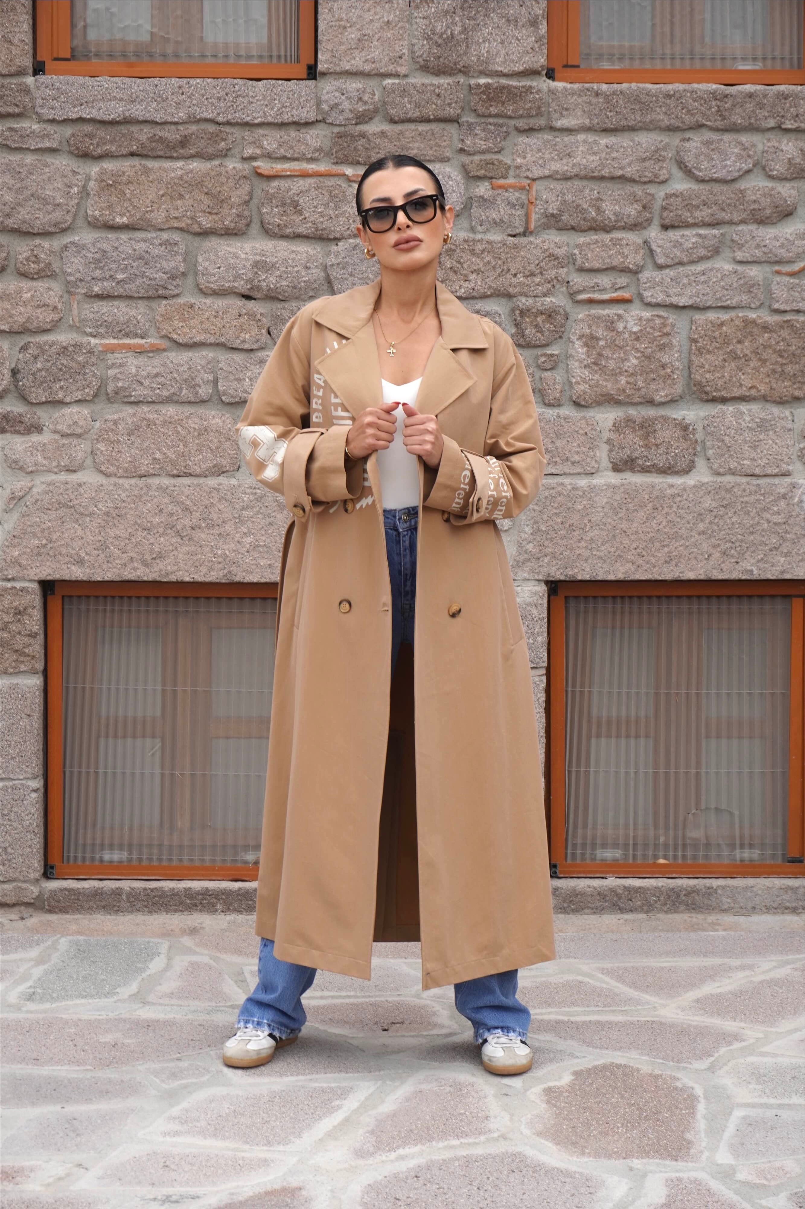Yazı Baskılı Premium Camel Trençkot