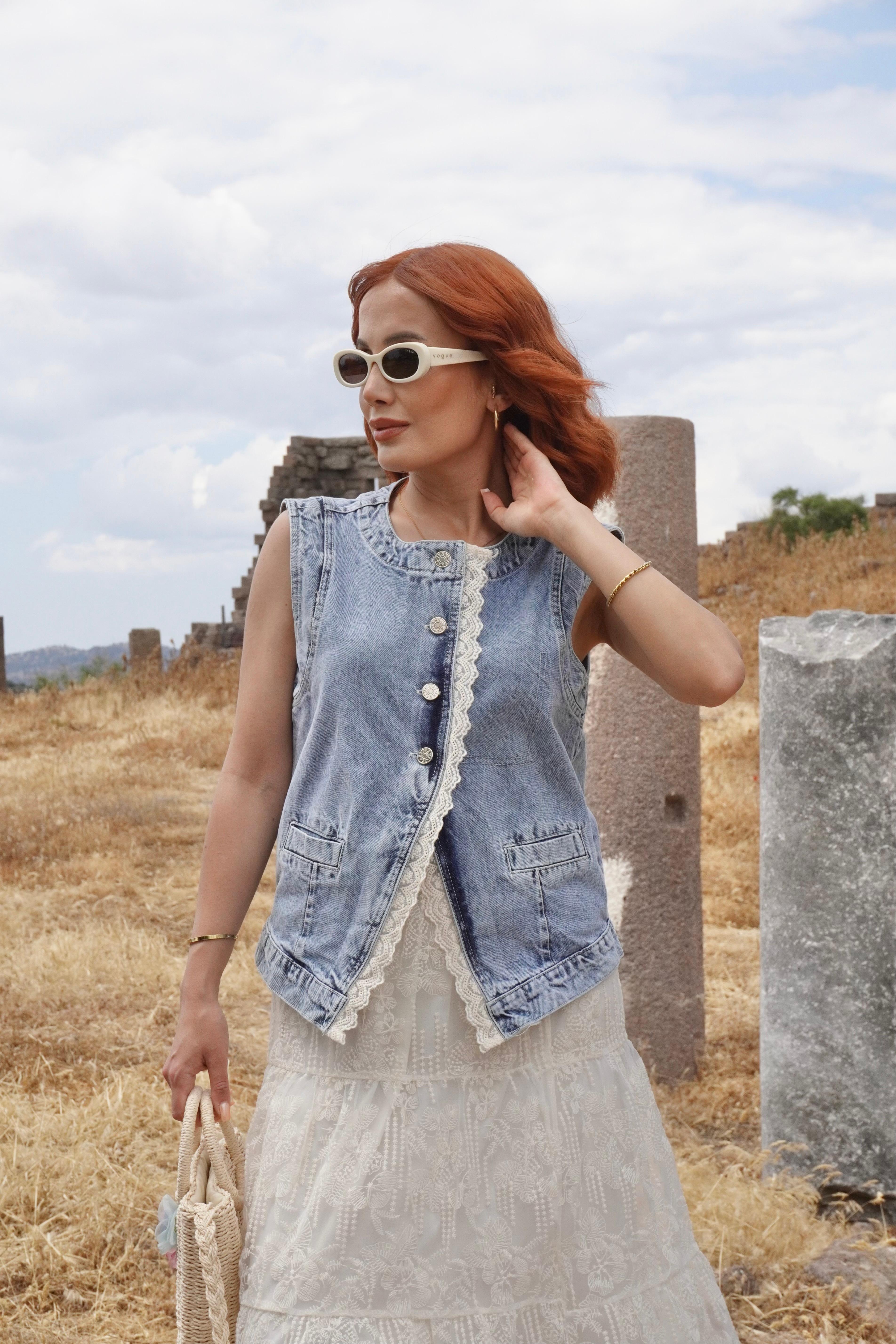 Dantel Detaylı Denim Yelek