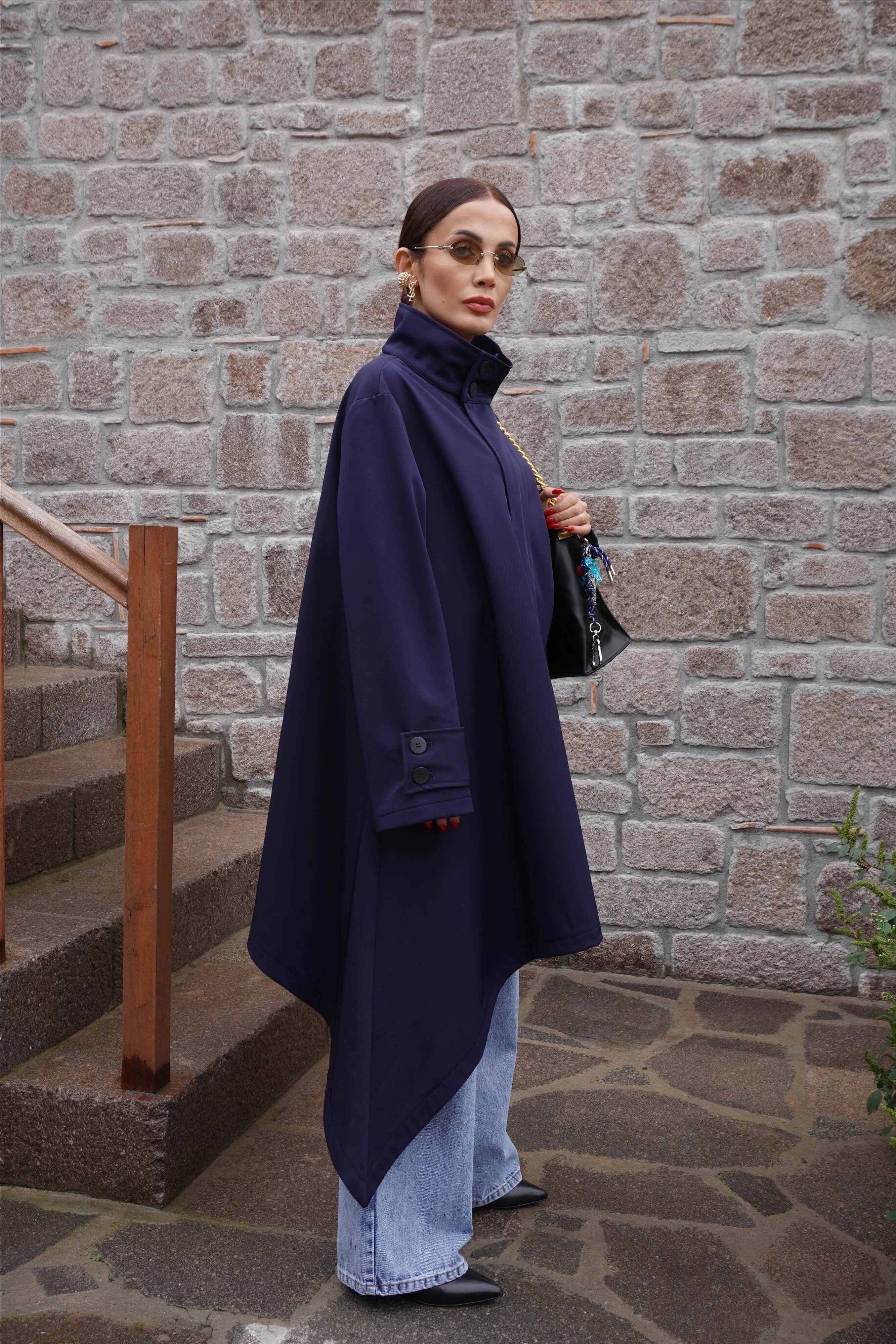 İthal Tasarım Asimetrik Kesim Lacivert Trençkot