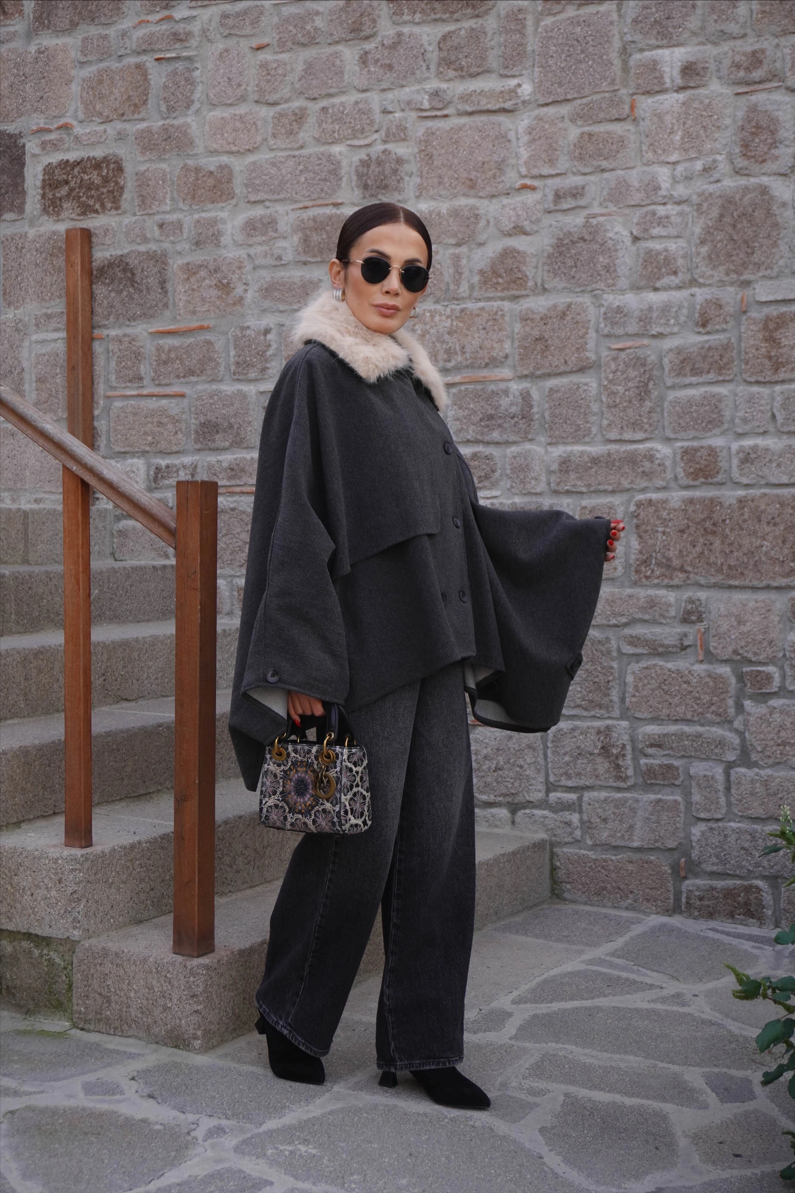 Portatif Kürk Yaka Kaşe Gri Panço