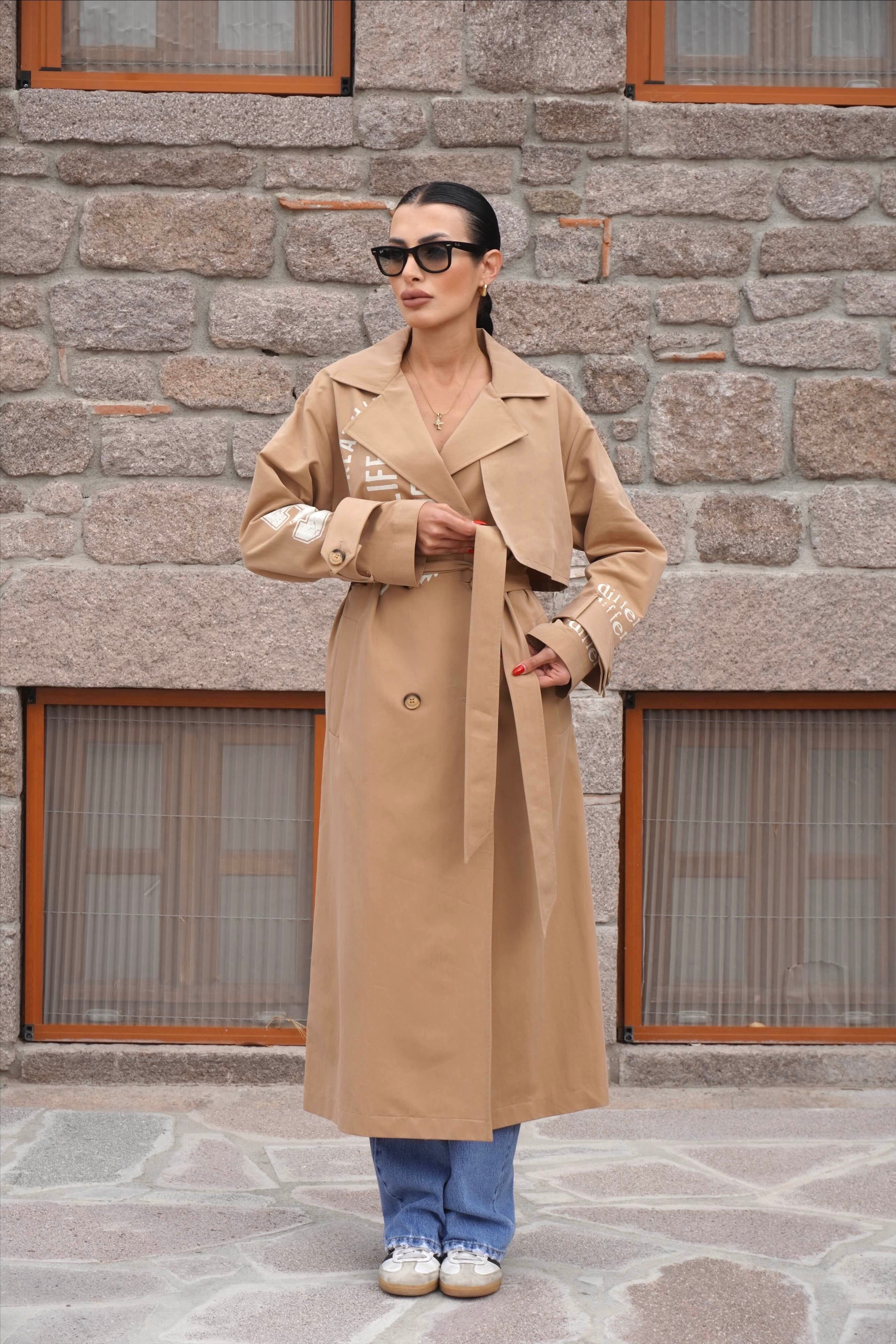 Yazı Baskılı Premium Camel Trençkot
