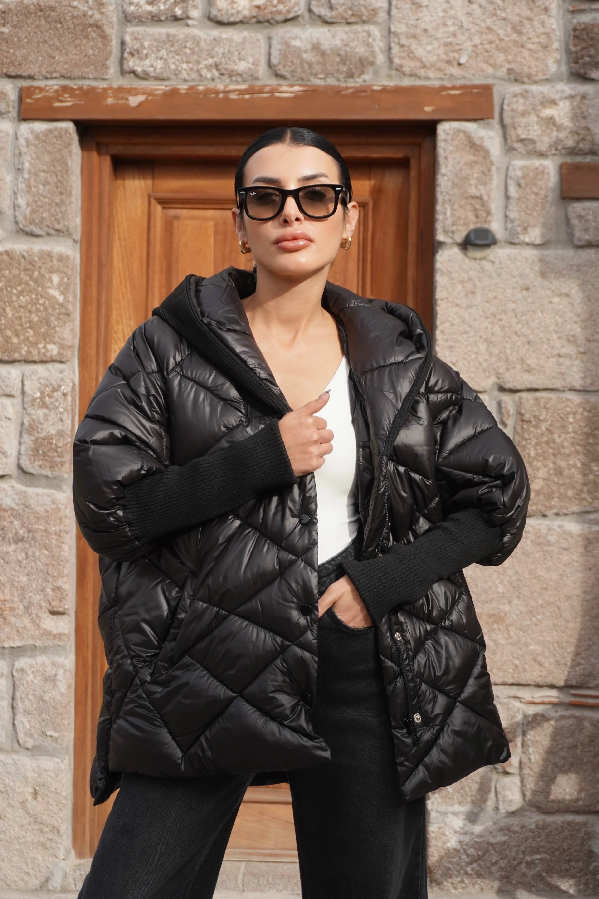 İthal Premium Kapitone Triko Kol Detaylı Siyah Şişme Mont 