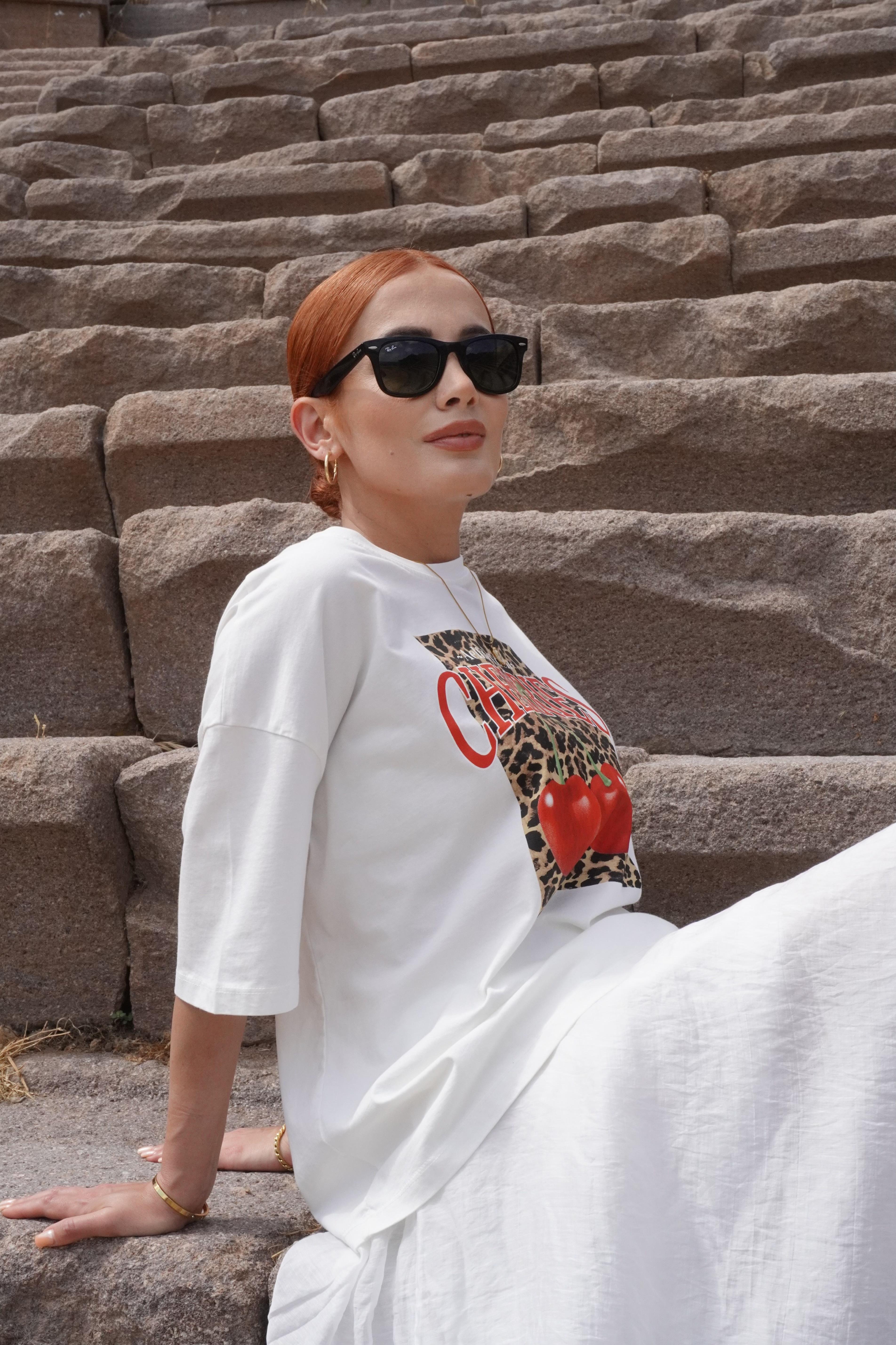 Kiraz Baskılı Oversize Tişört