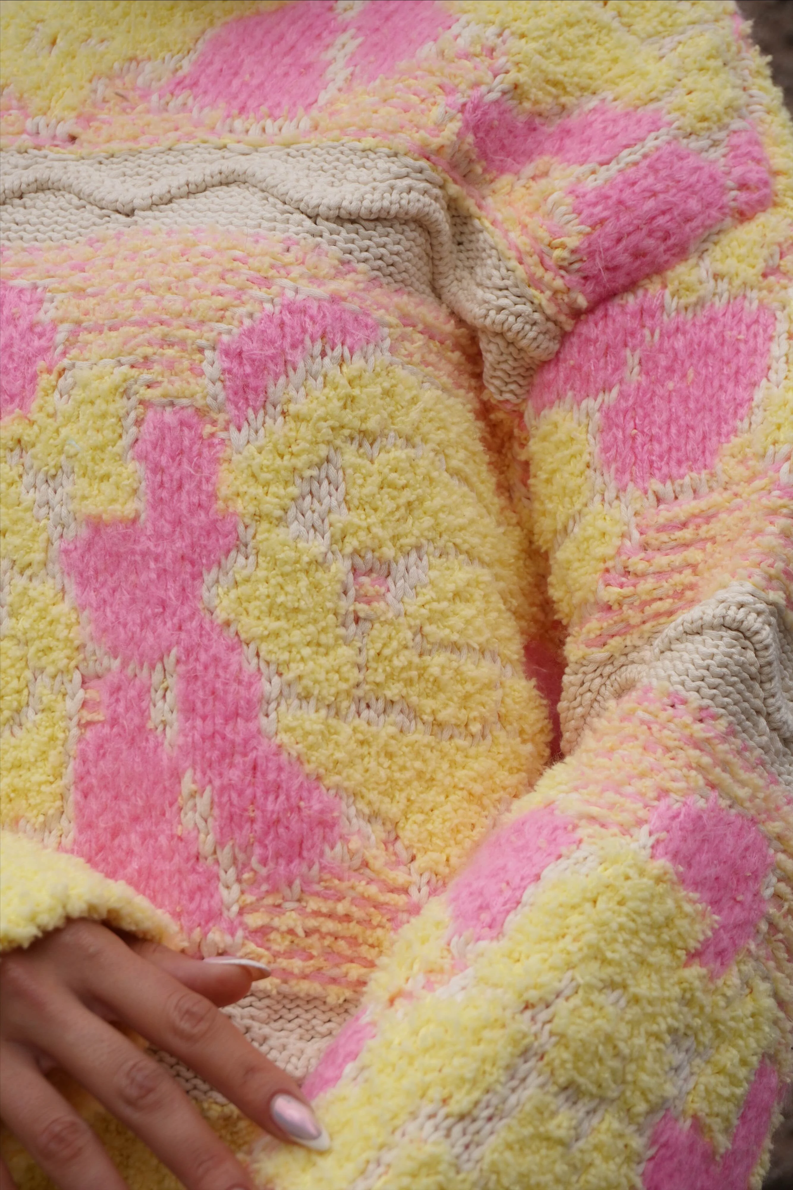 Triko Halı Örgü Çok Renkli Kazak 