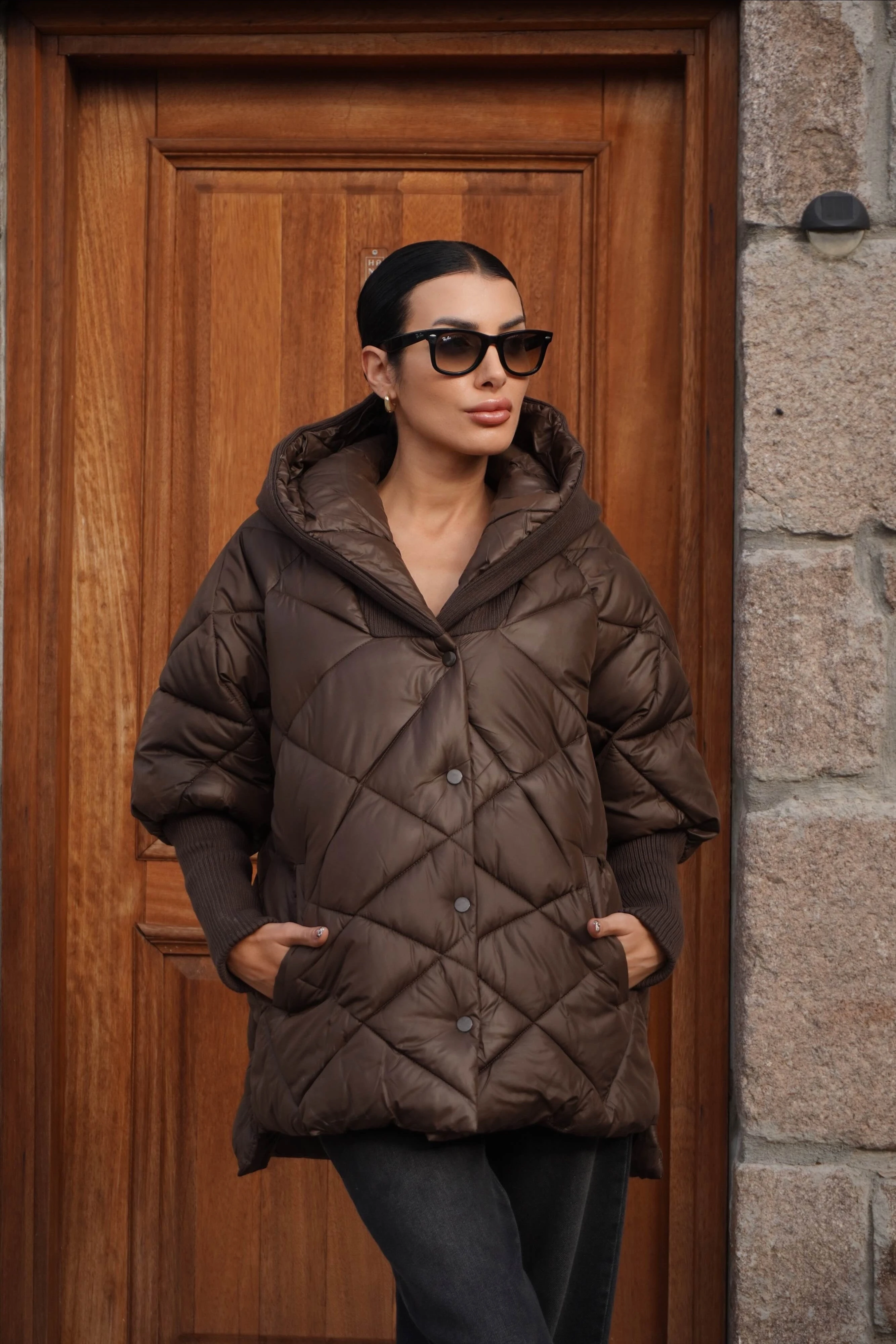 İthal Premium Kapitone Triko Kol Detaylı Kahverengi Şişme Mont 