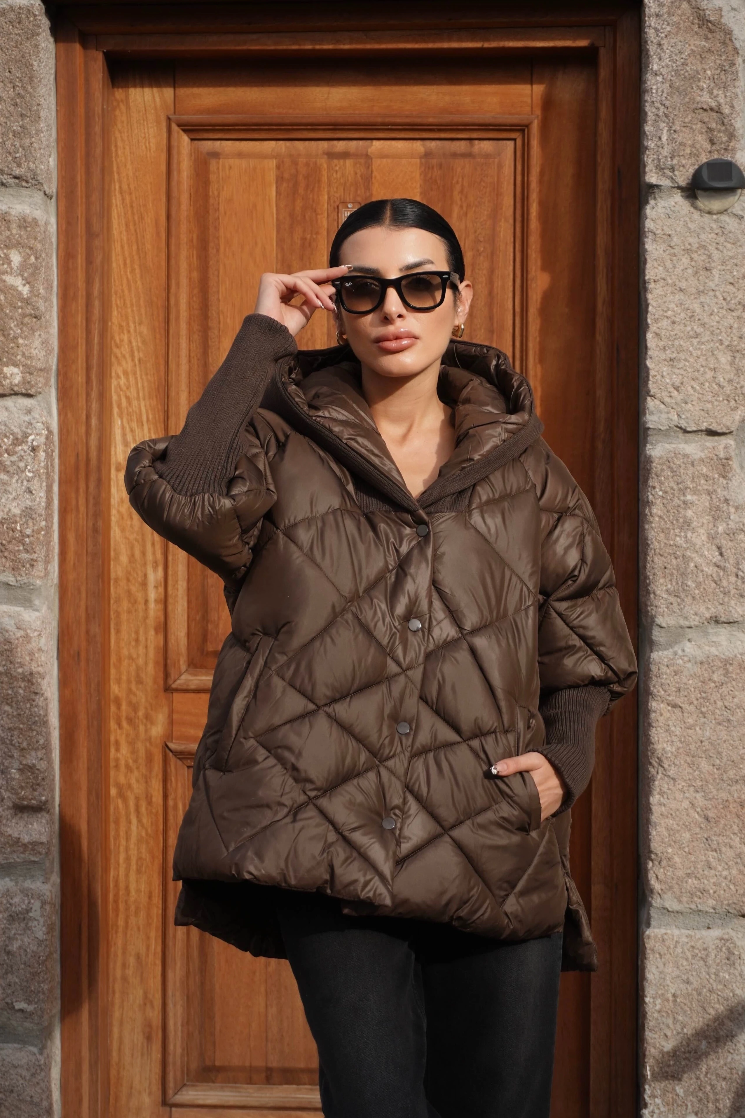 İthal Premium Kapitone Triko Kol Detaylı Kahverengi Şişme Mont 