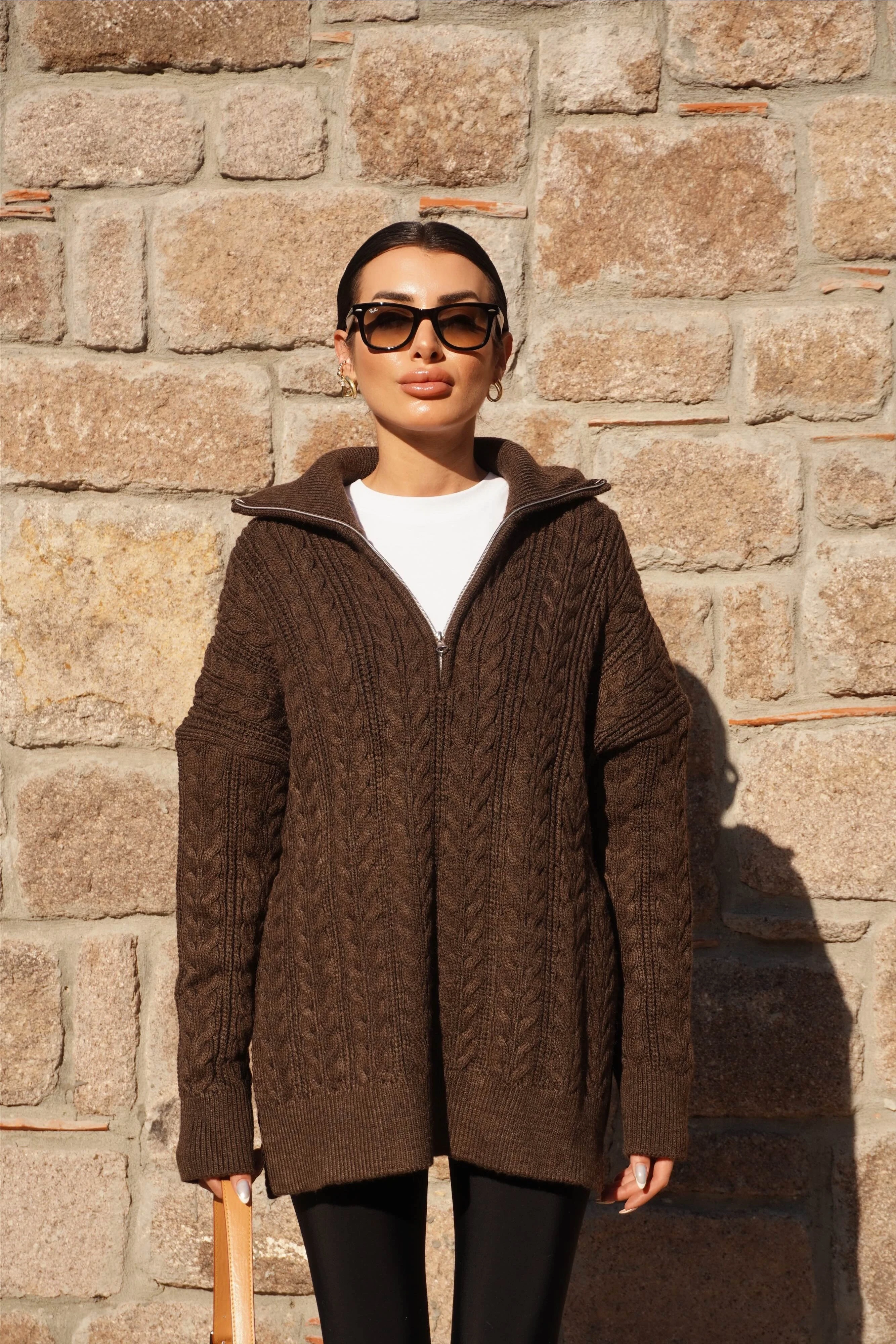 Yırtmaç Detaylı Saç Örgü Triko Kazak