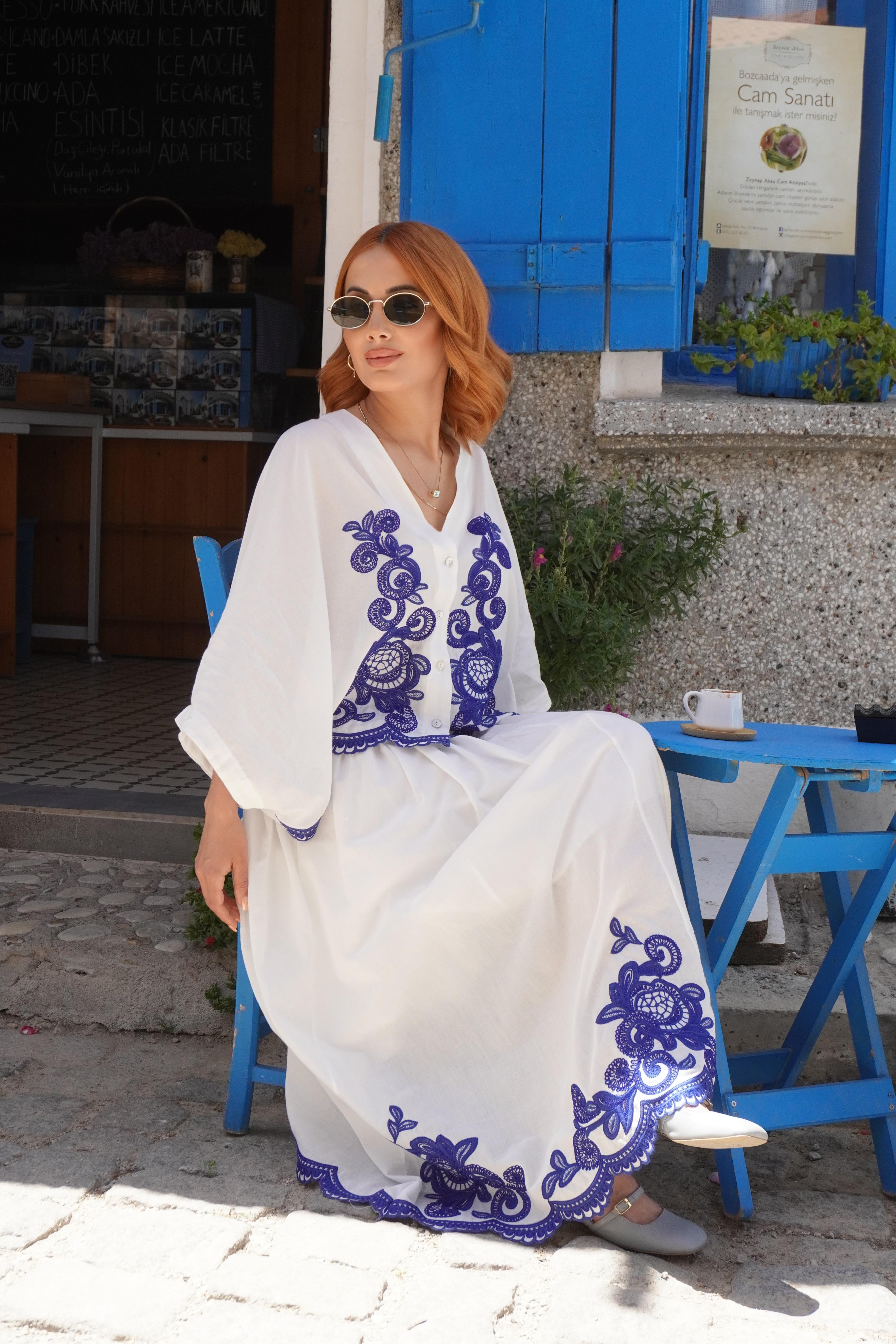 Nakışlı Astarlı Beyaz Etek Bluz Takım