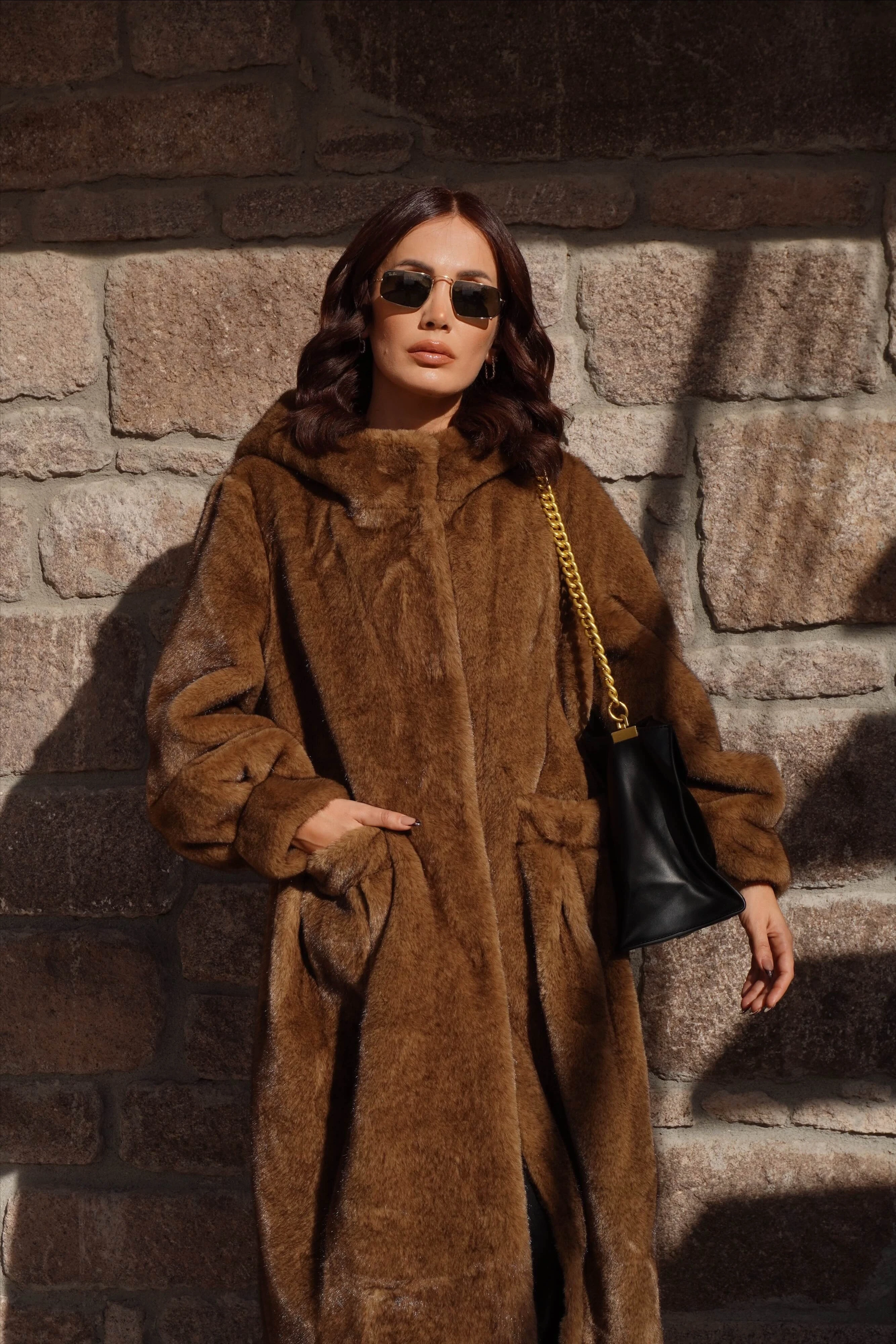 İthal Premium Vintage Görünümlü Kapüşonlu Karamel Lüx Kürk Mont