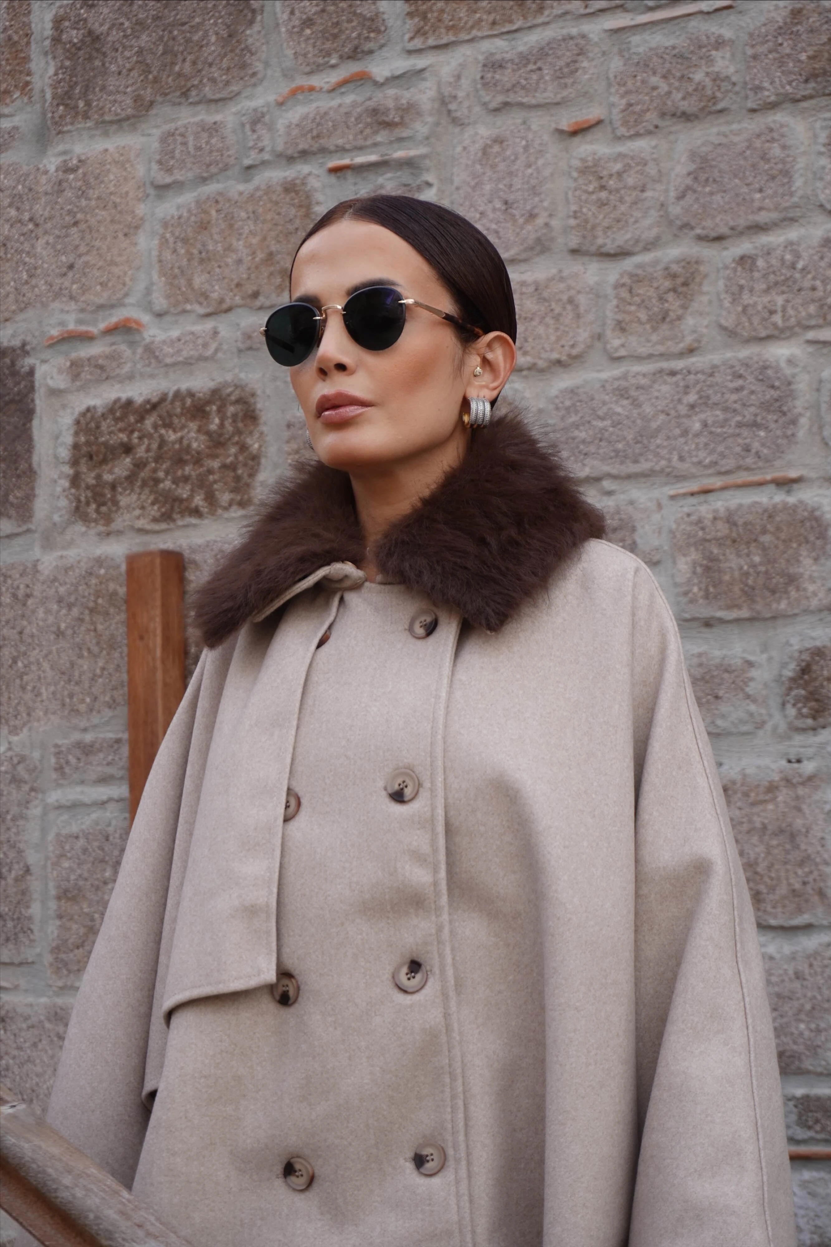 Portatif Kürk Yaka Kaşe Bej Panço