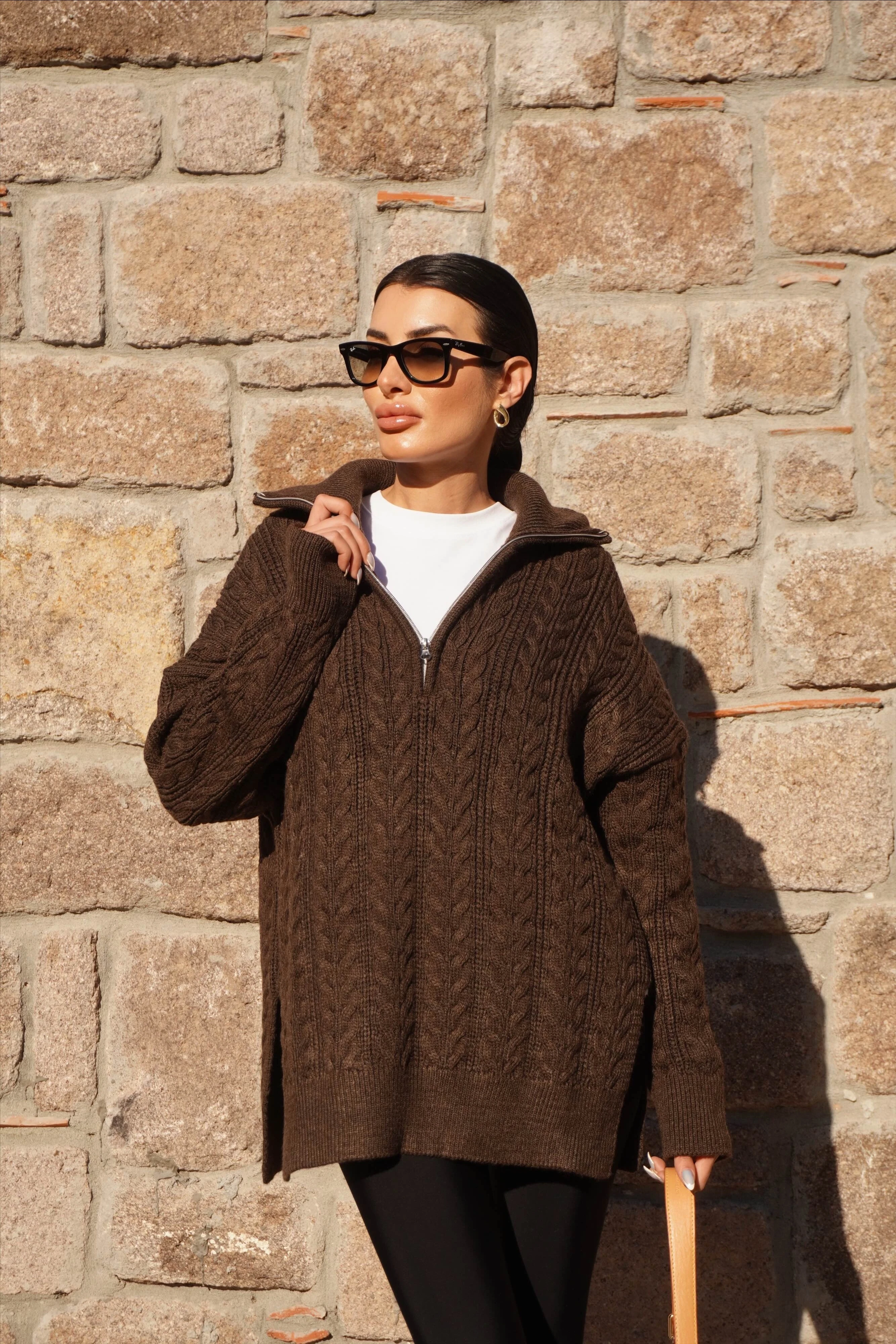 Yırtmaç Detaylı Saç Örgü Triko Kazak