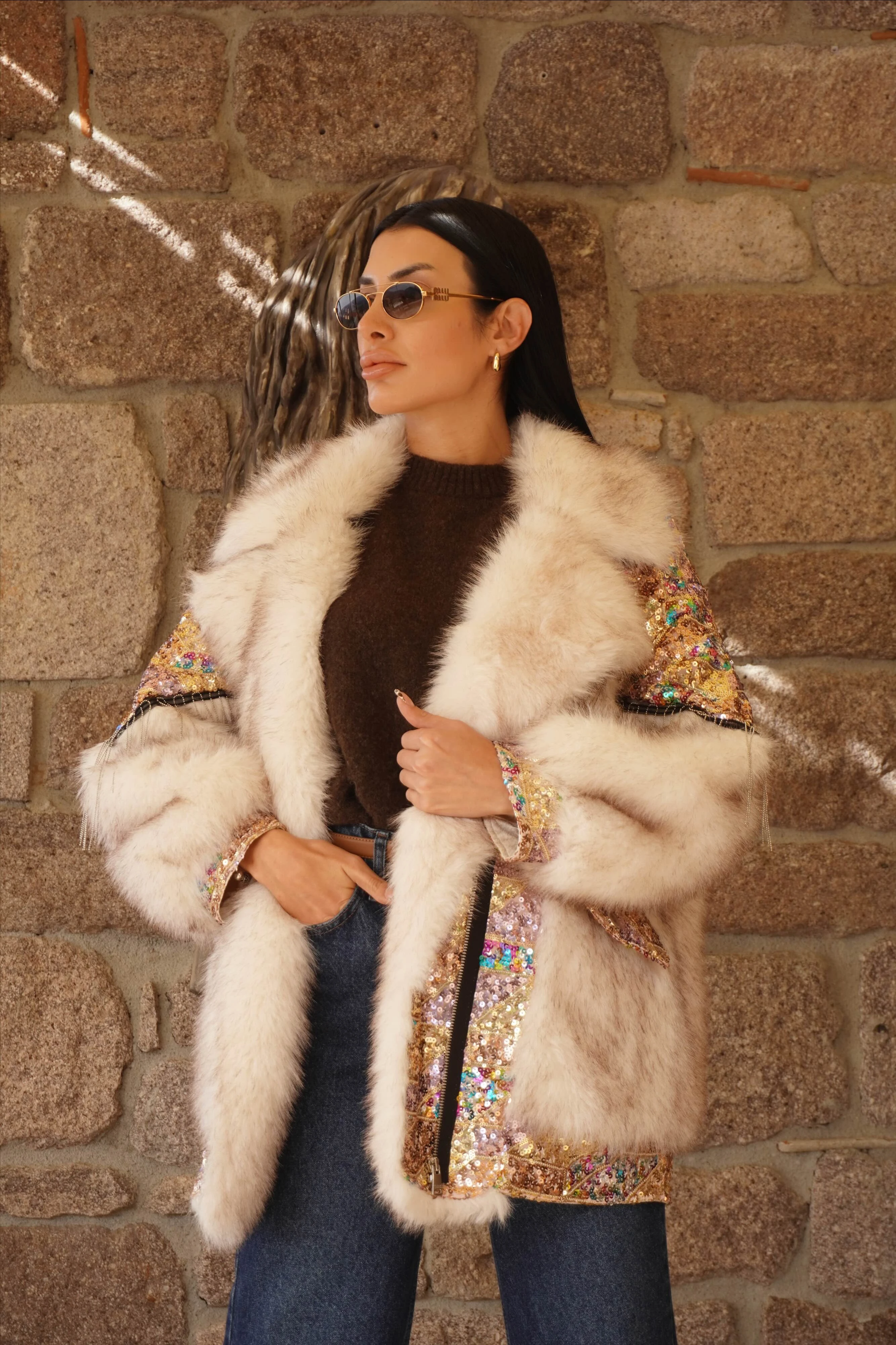 İthal Tasarım Renkli Pullu Kürk Mont 