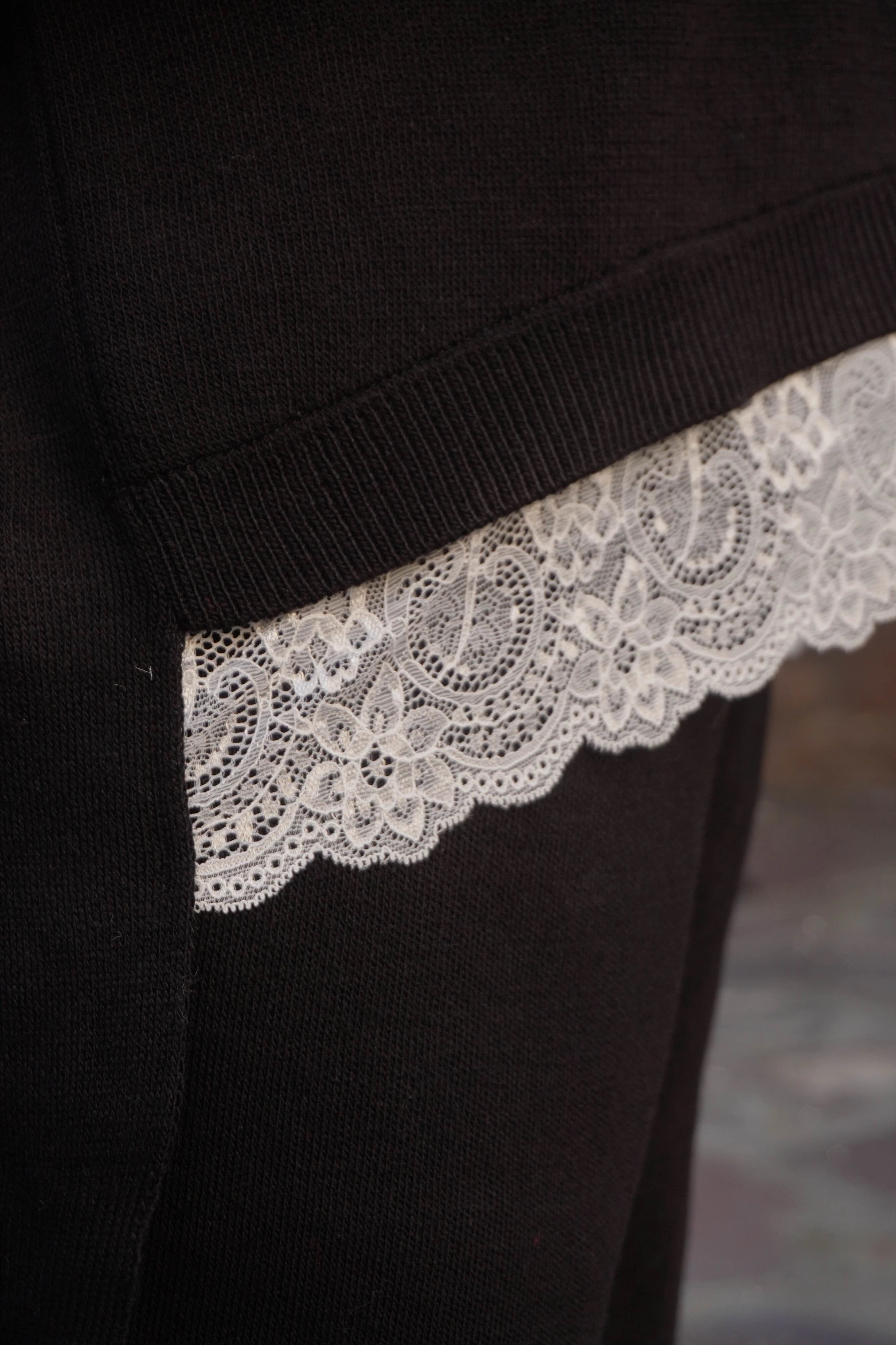 Dantel Detaylı Triko Kazak Pantolon