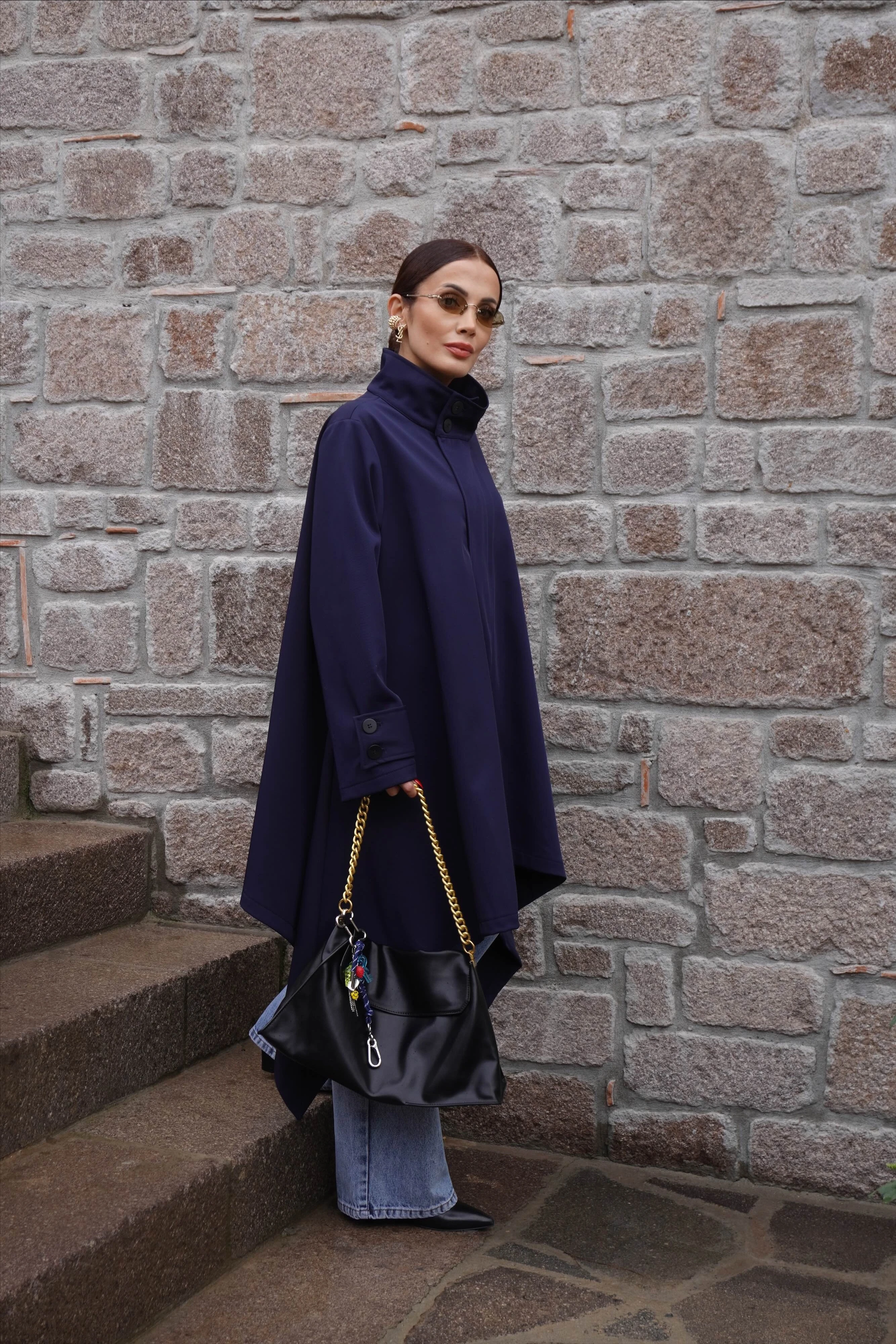 İthal Tasarım Asimetrik Kesim Lacivert Trençkot