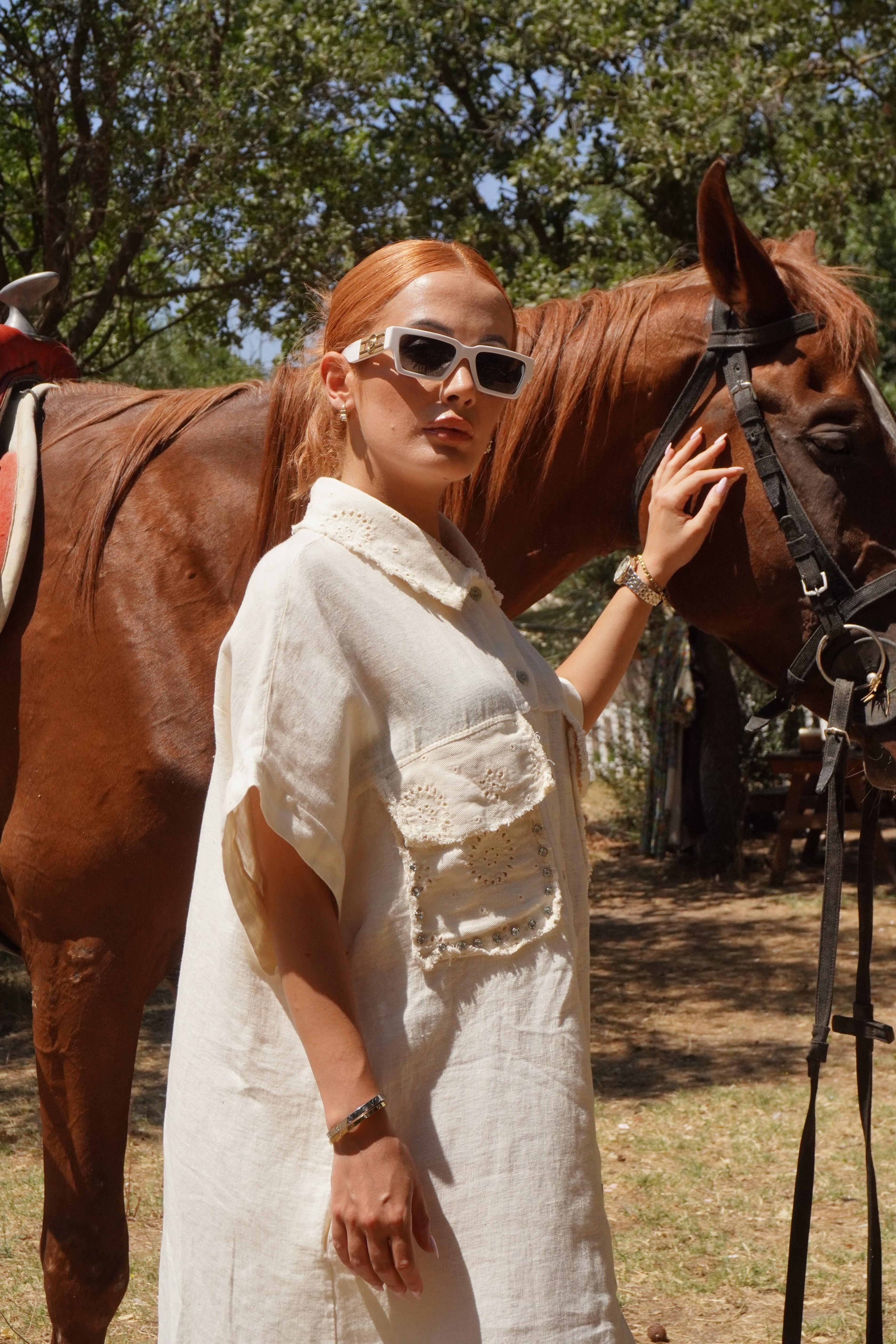 %100 Keten Krem İthal Taş Aksesuarlı Oversize Elbise