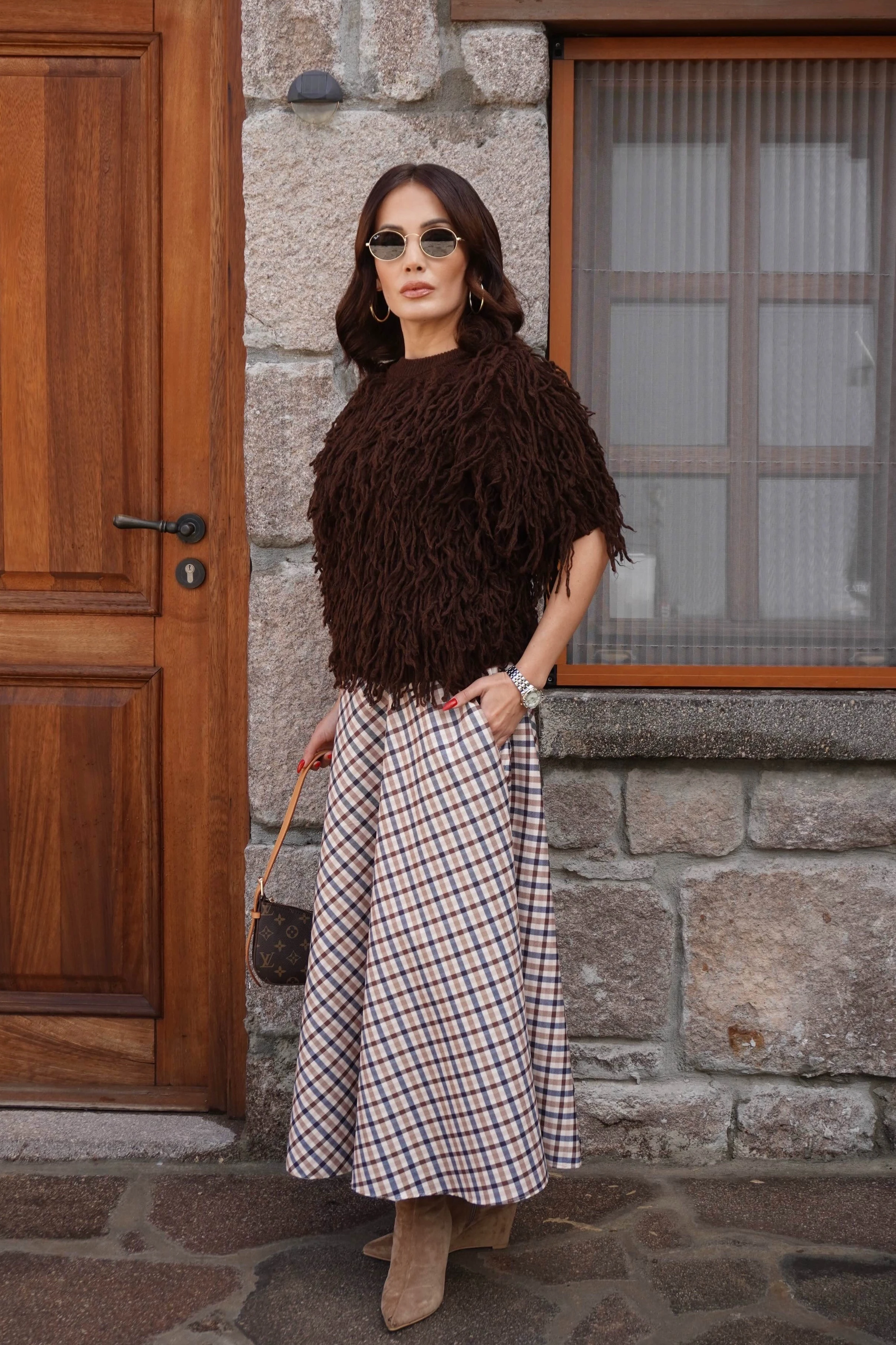 Acı Kahve Püsküllü Triko Kazak 