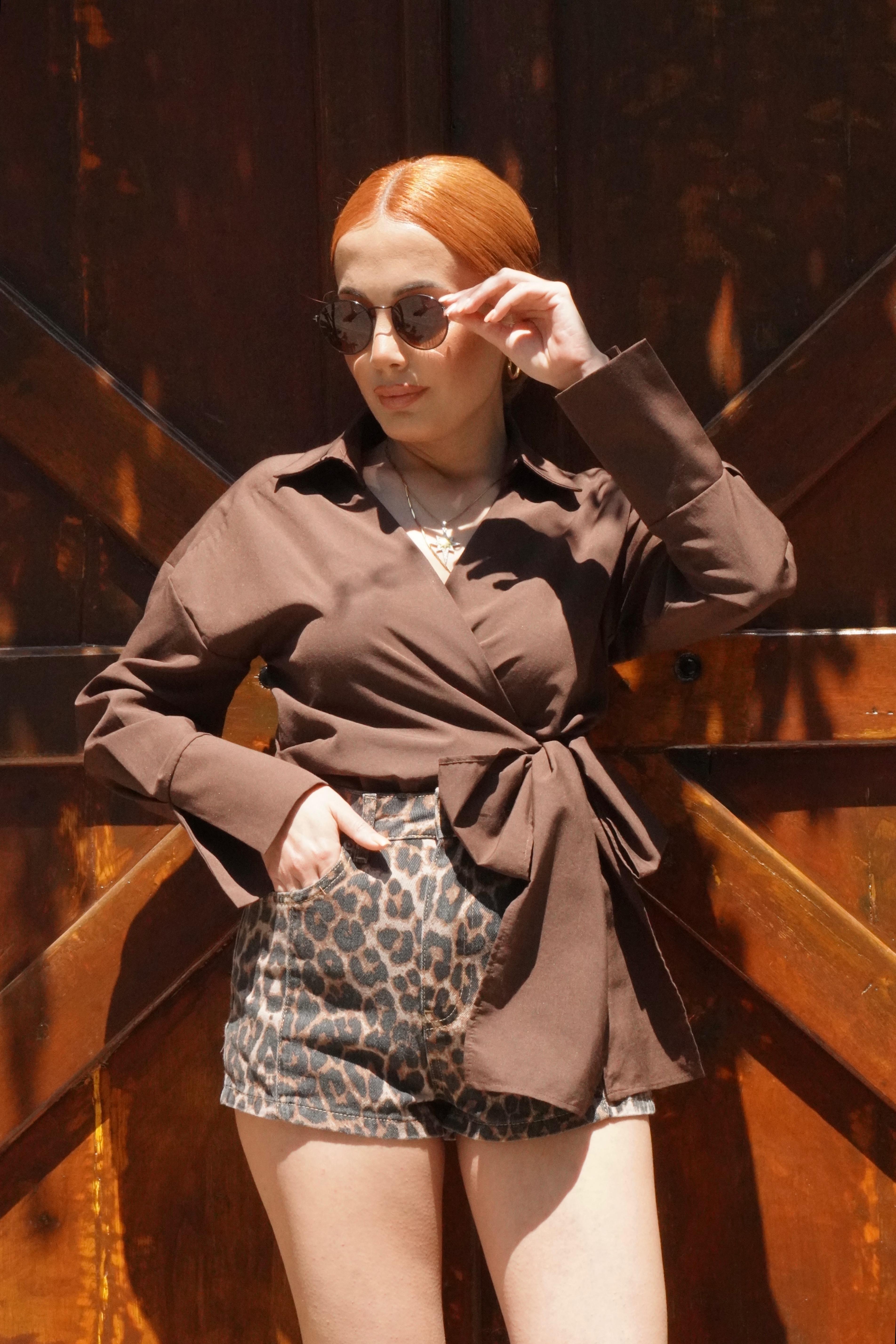 Yüksek Bel Leopar Desen Denim Şort