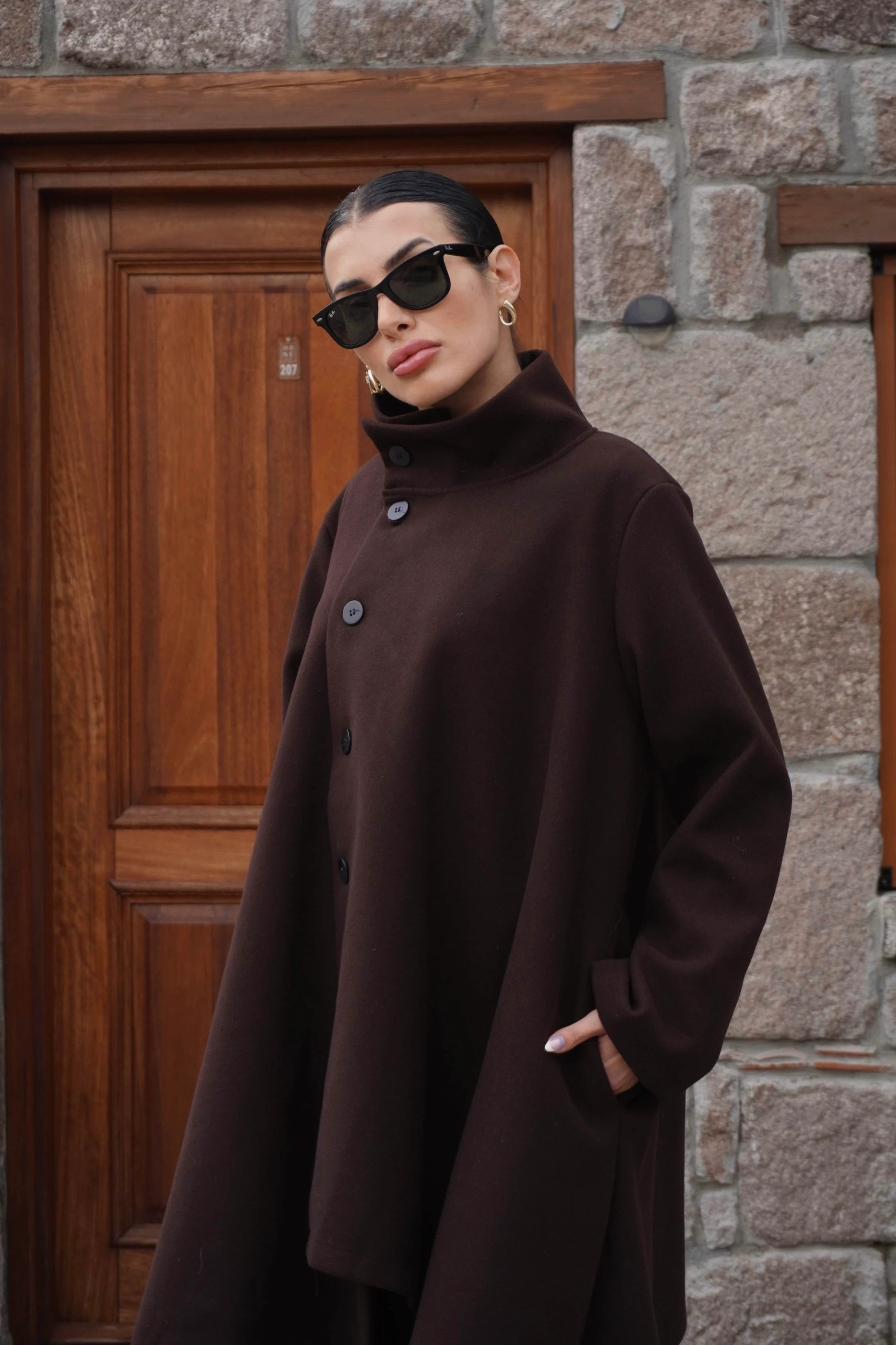 İthal Tasarım Asimetrik Kahve Kaşe Kaban