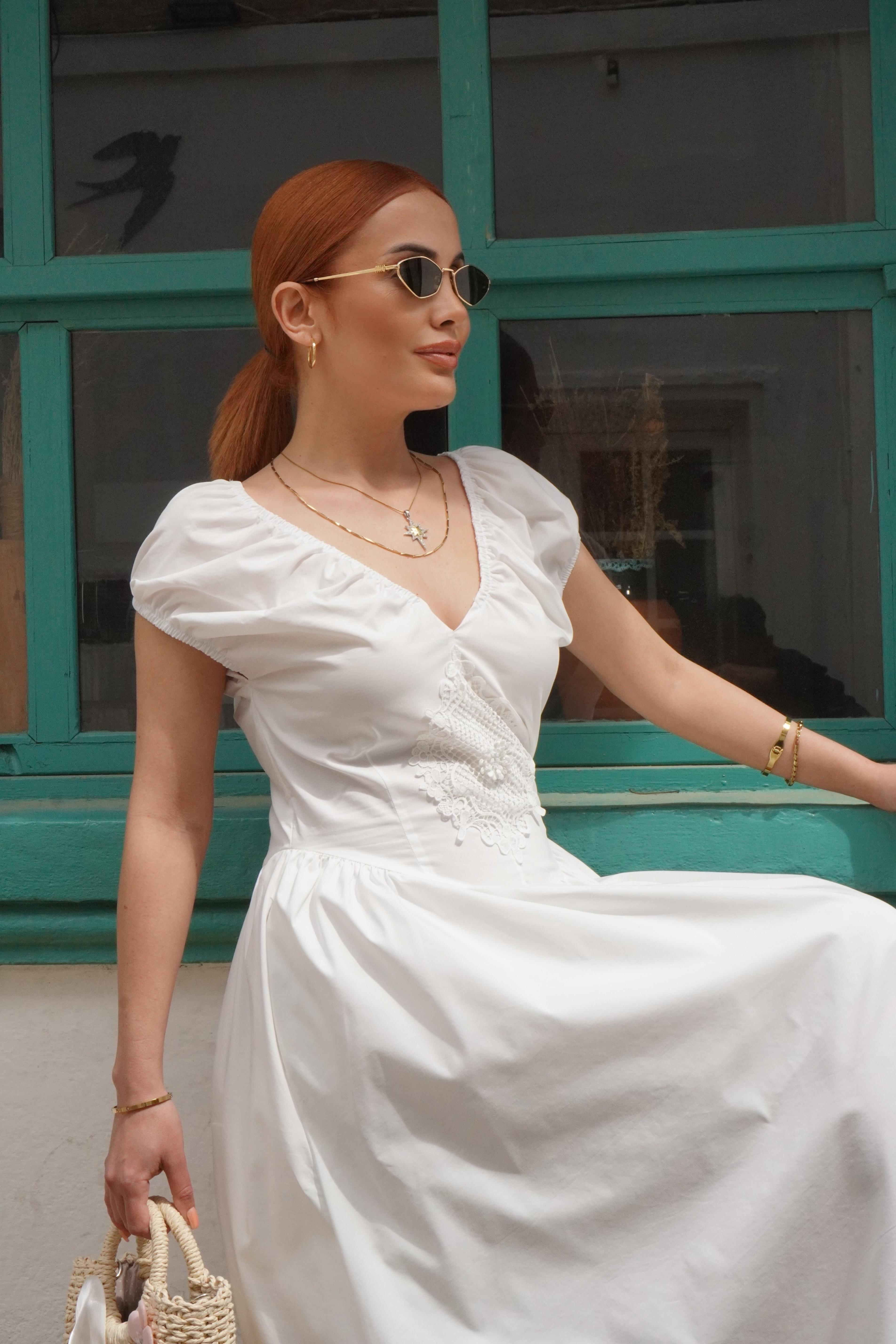 Vintage Dokunuşlu Astarlı Cepli Beyaz Elbise