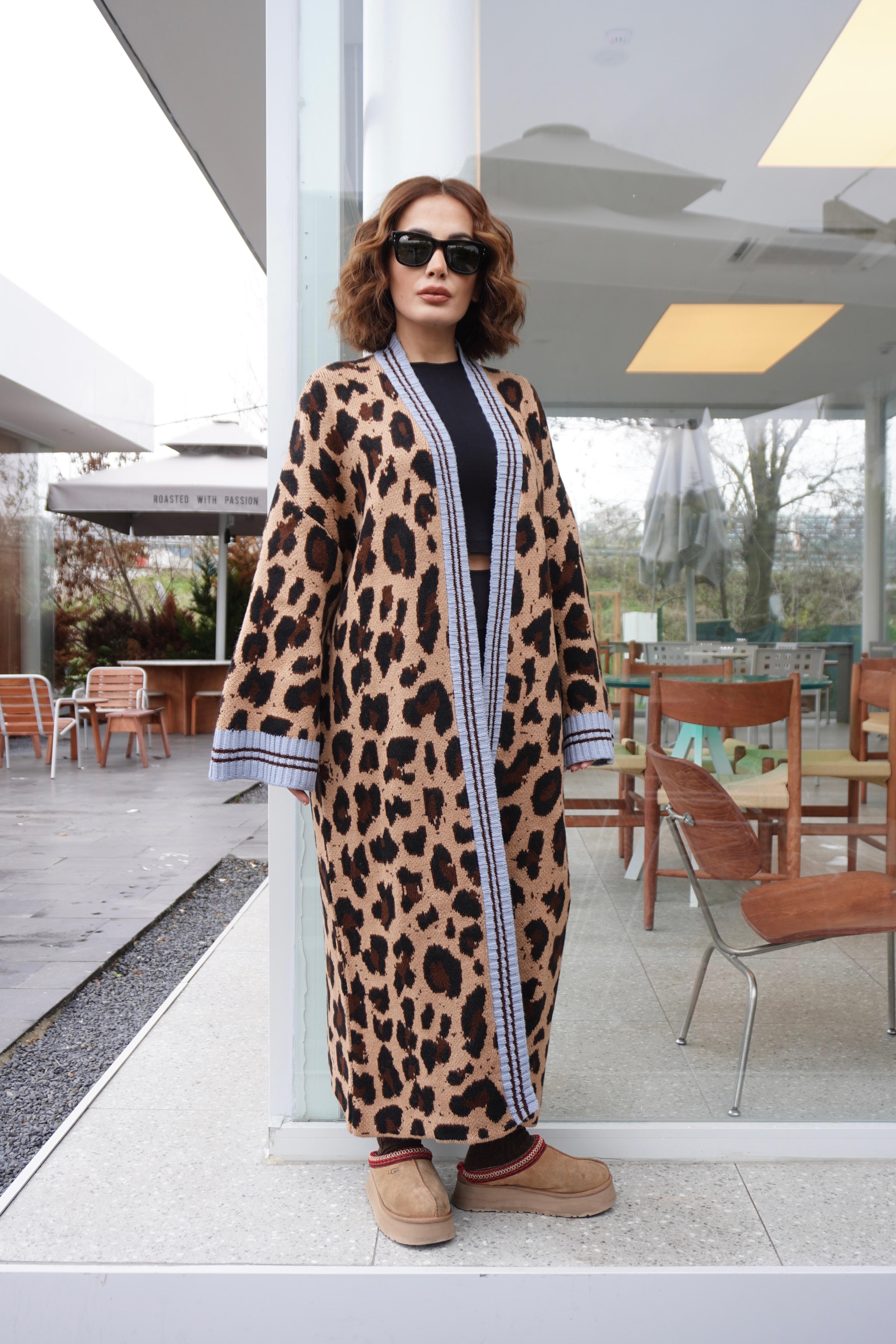 Leopar Desen Tam Boy Bebe Mavi Şeritli Hırka